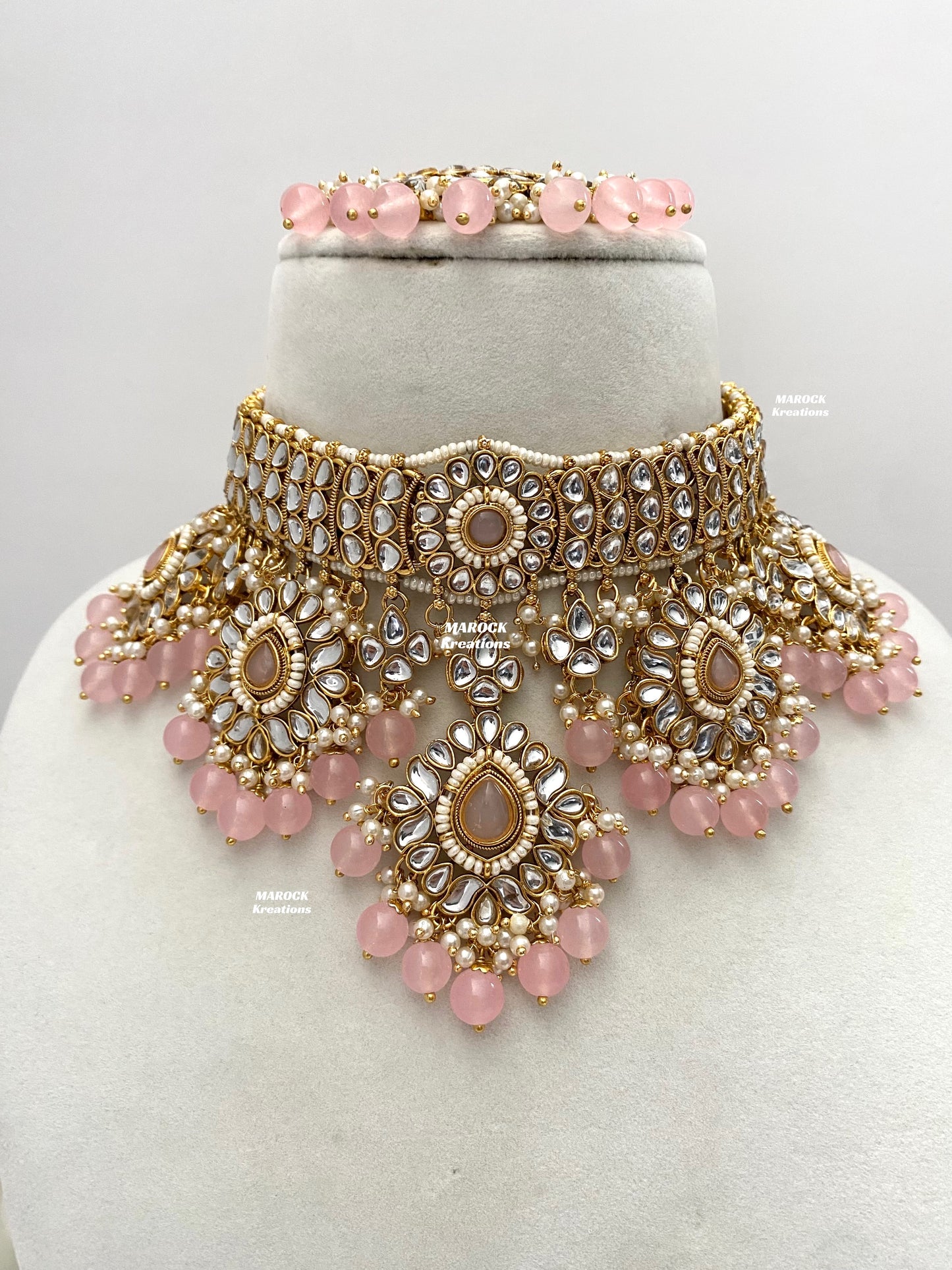 Bhavika Premium Quality Kundan choker/Necklace set