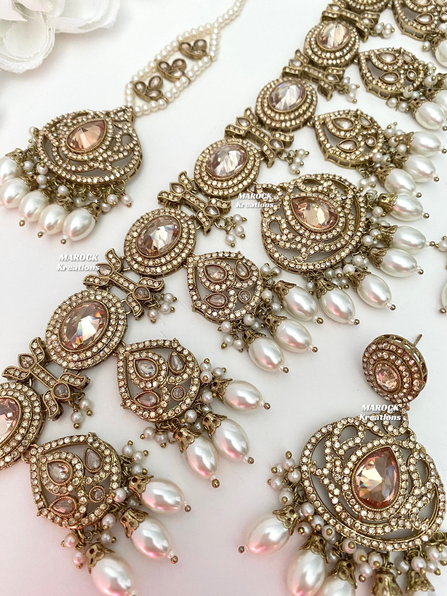 Yumna Polki statement Choker/Necklace set