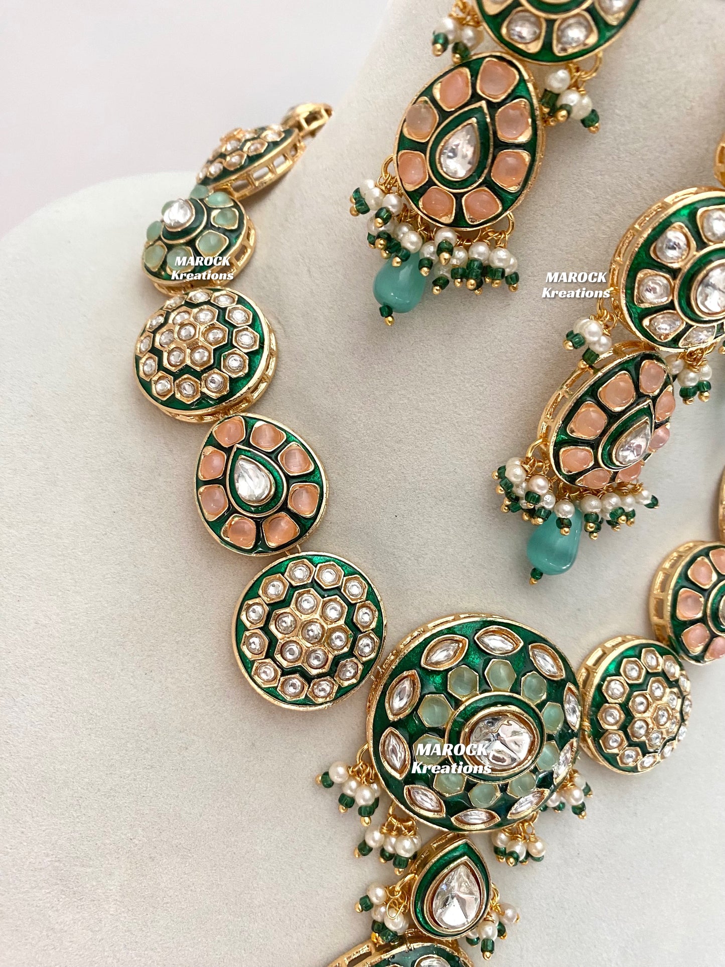 Tania Premium Quality uncut Kundan Statement Necklace set