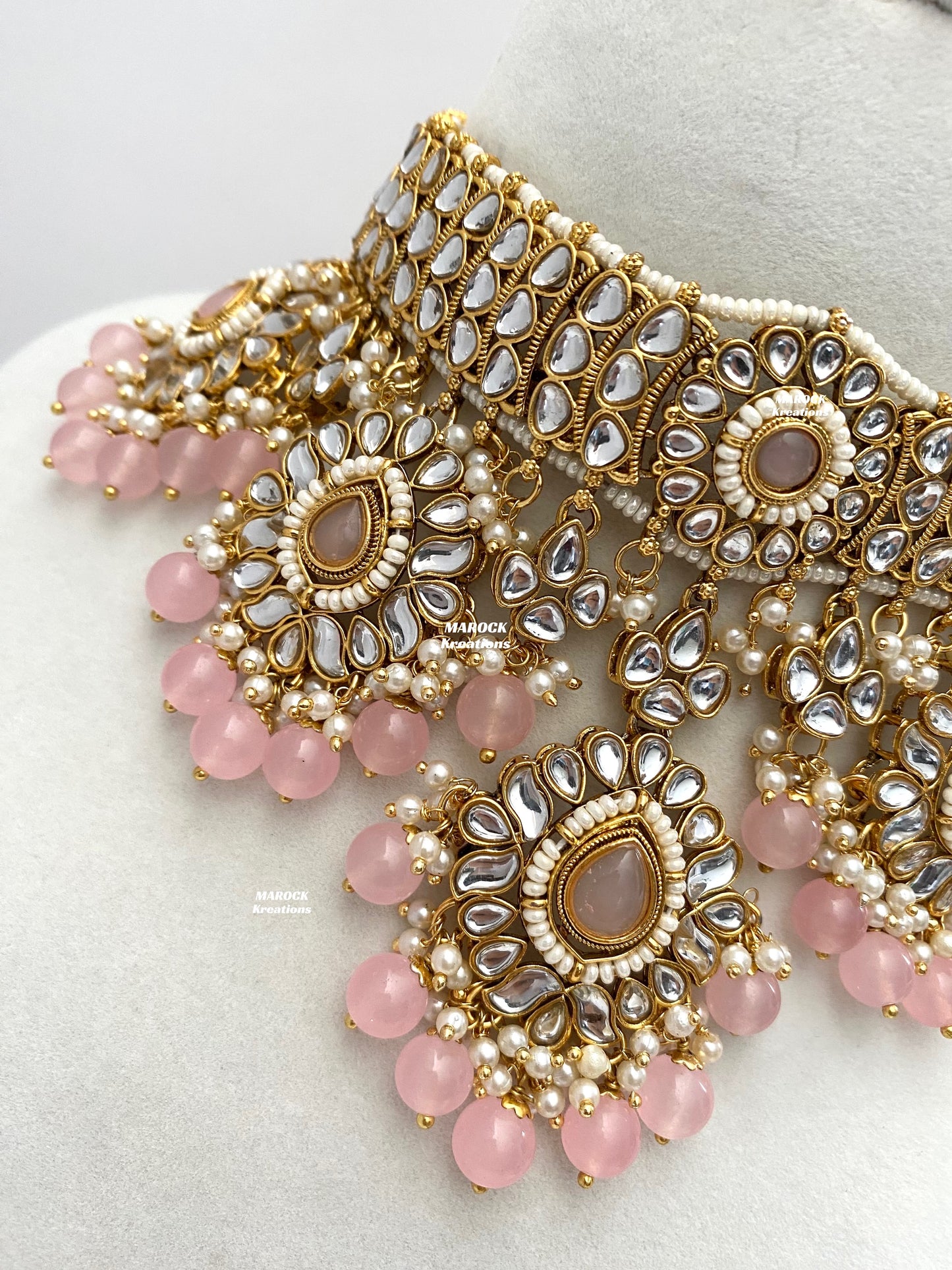 Bhavika Premium Quality Kundan choker/Necklace set