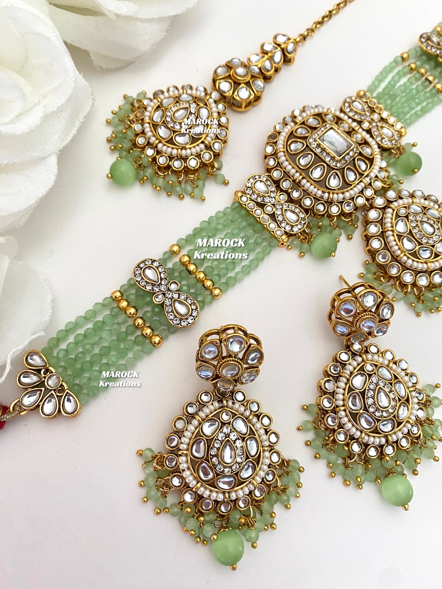 Simona Premium Quality Kundan Choker set