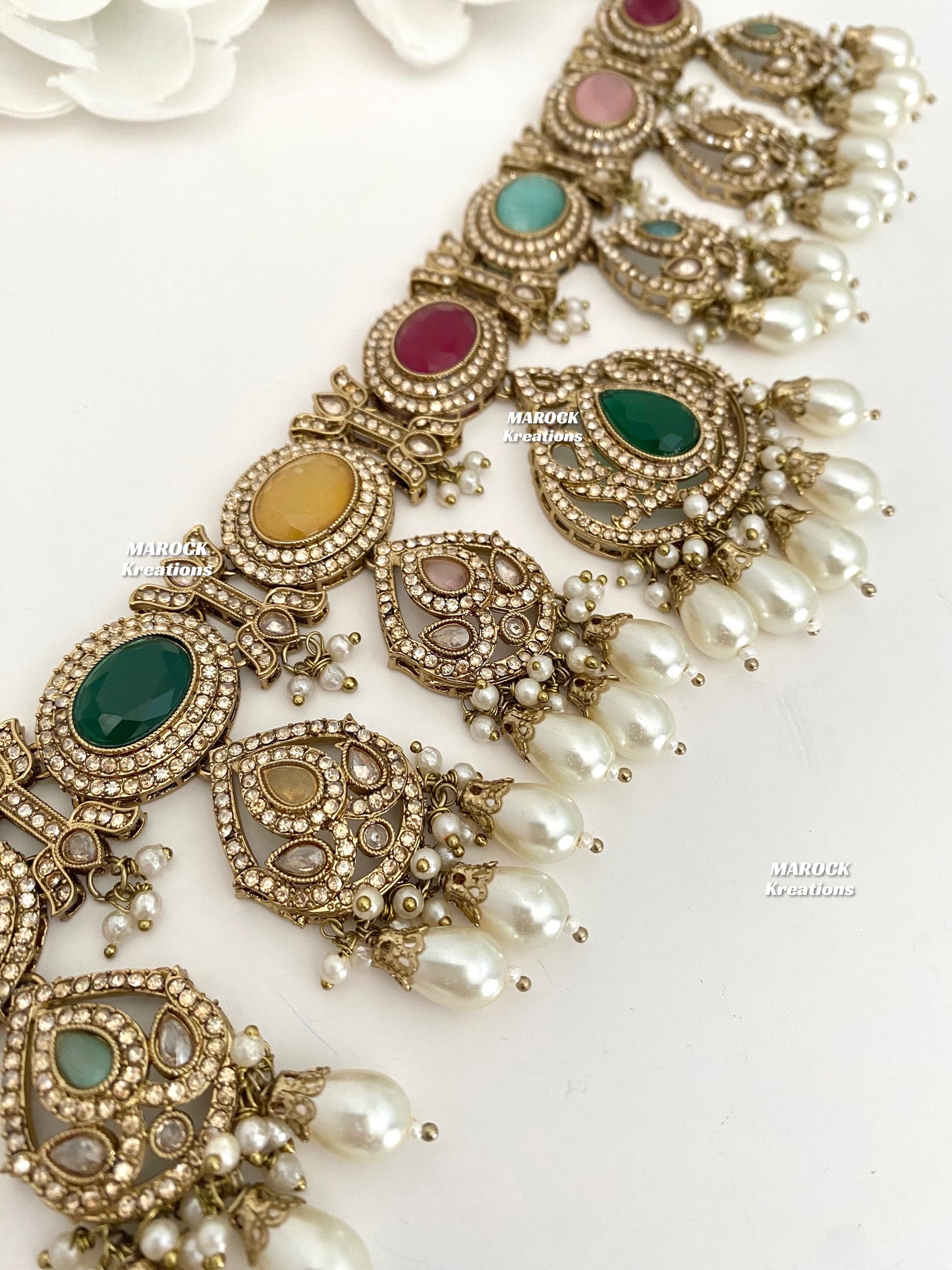 Yumna Polki statement Choker/Necklace set