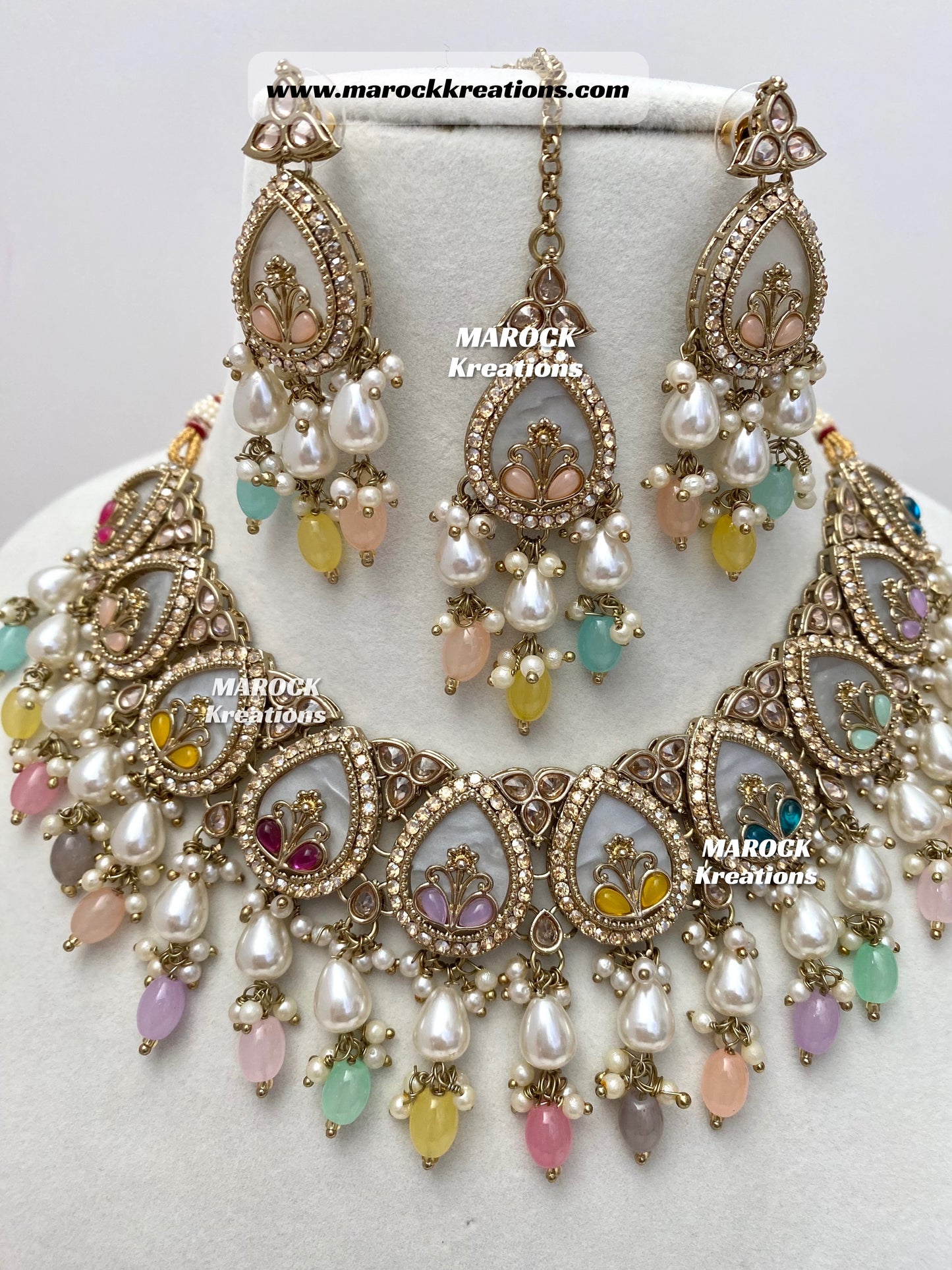 Antique Gold Polki Statement MOP Necklace set