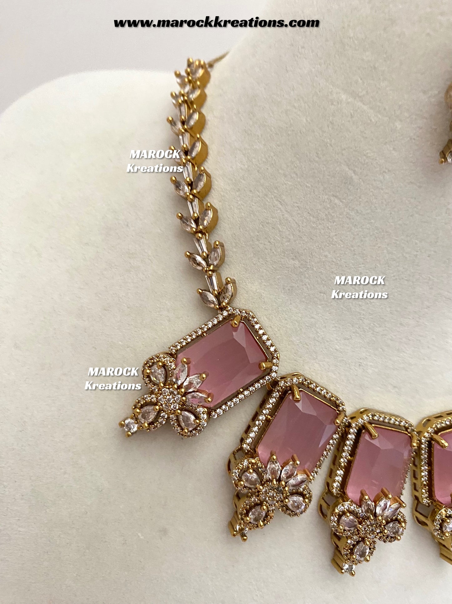 Vikita Antique Gold American diamond Statement Necklace set