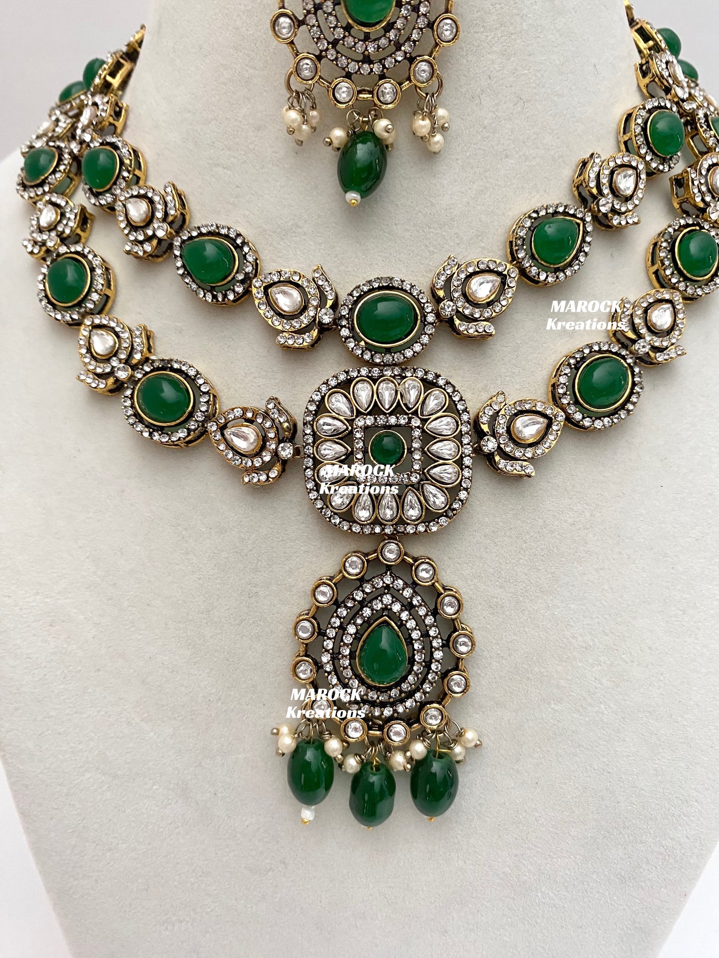 Hanali Victorian Kundan Statement Necklace set