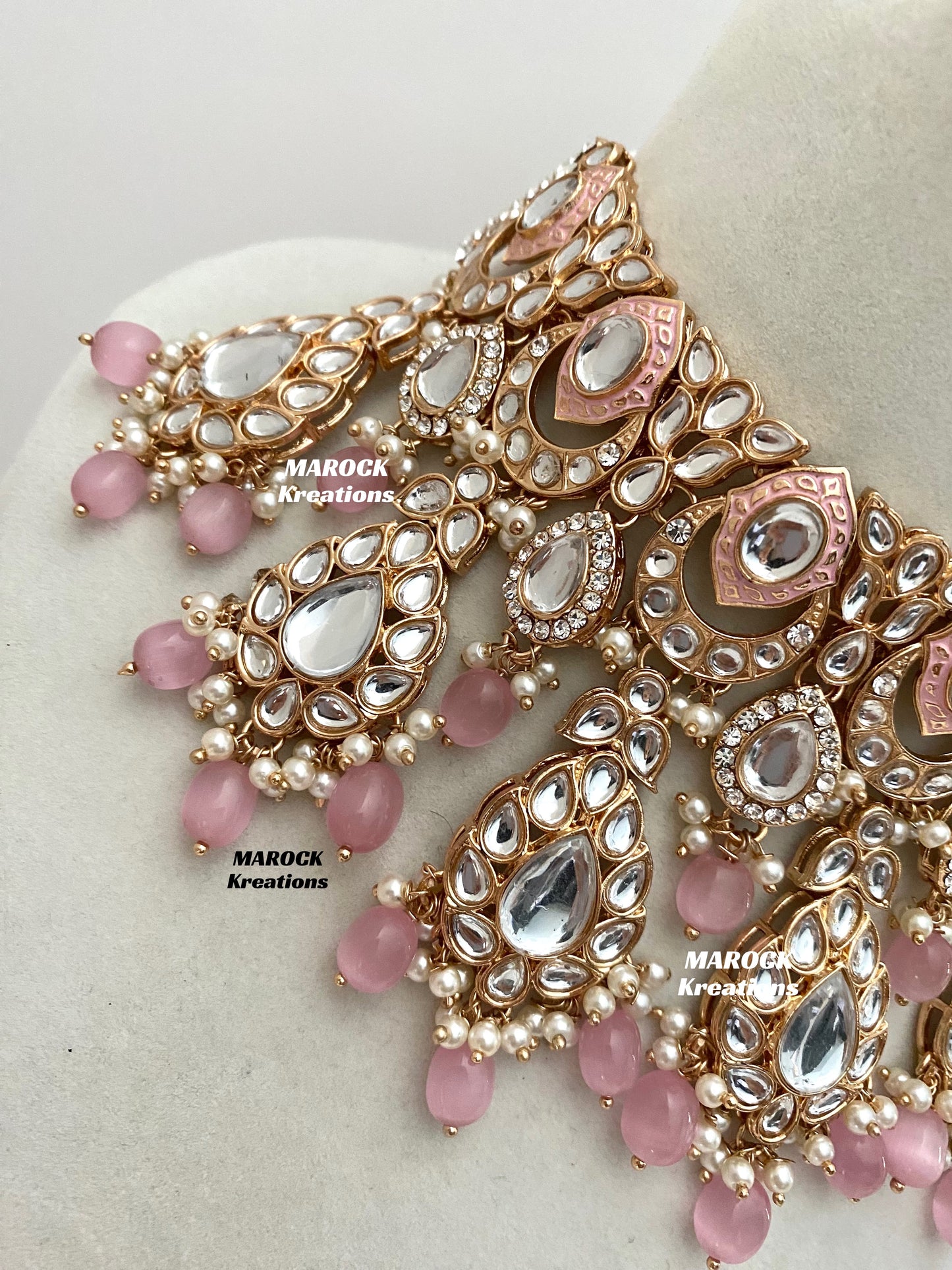 Kaniz Premium Quality Rose Gold Kundan Meenakari Choker/Necklace set