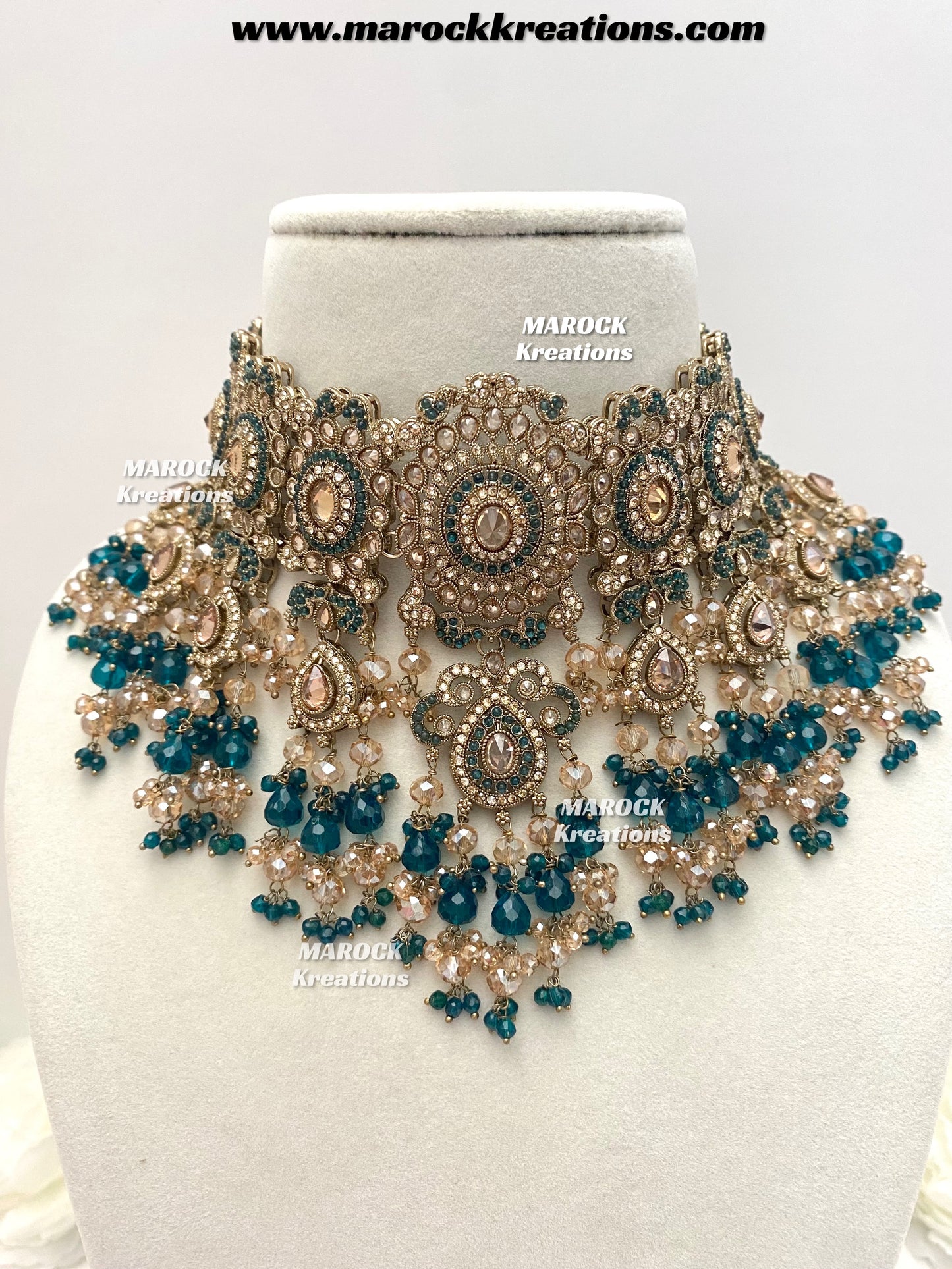 Nazmun Antique Gold Pakistani Polki choker/necklace set with Passa