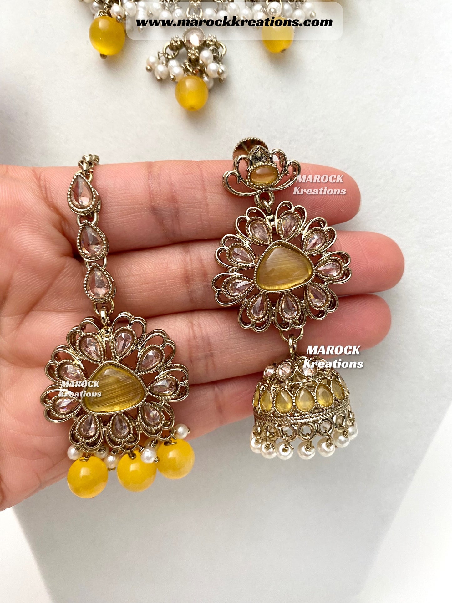 Amaira Antique Gold Polki choker set