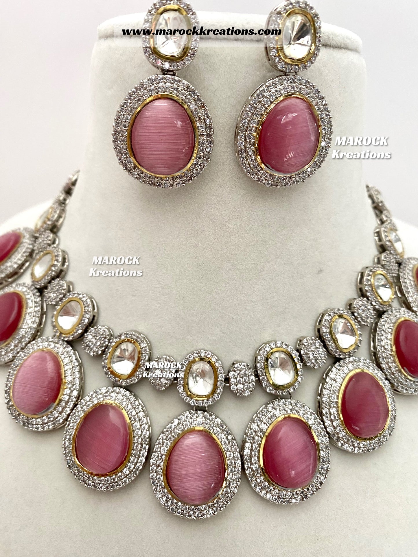 Premium Quality uncut Kundan exclusive Necklace set