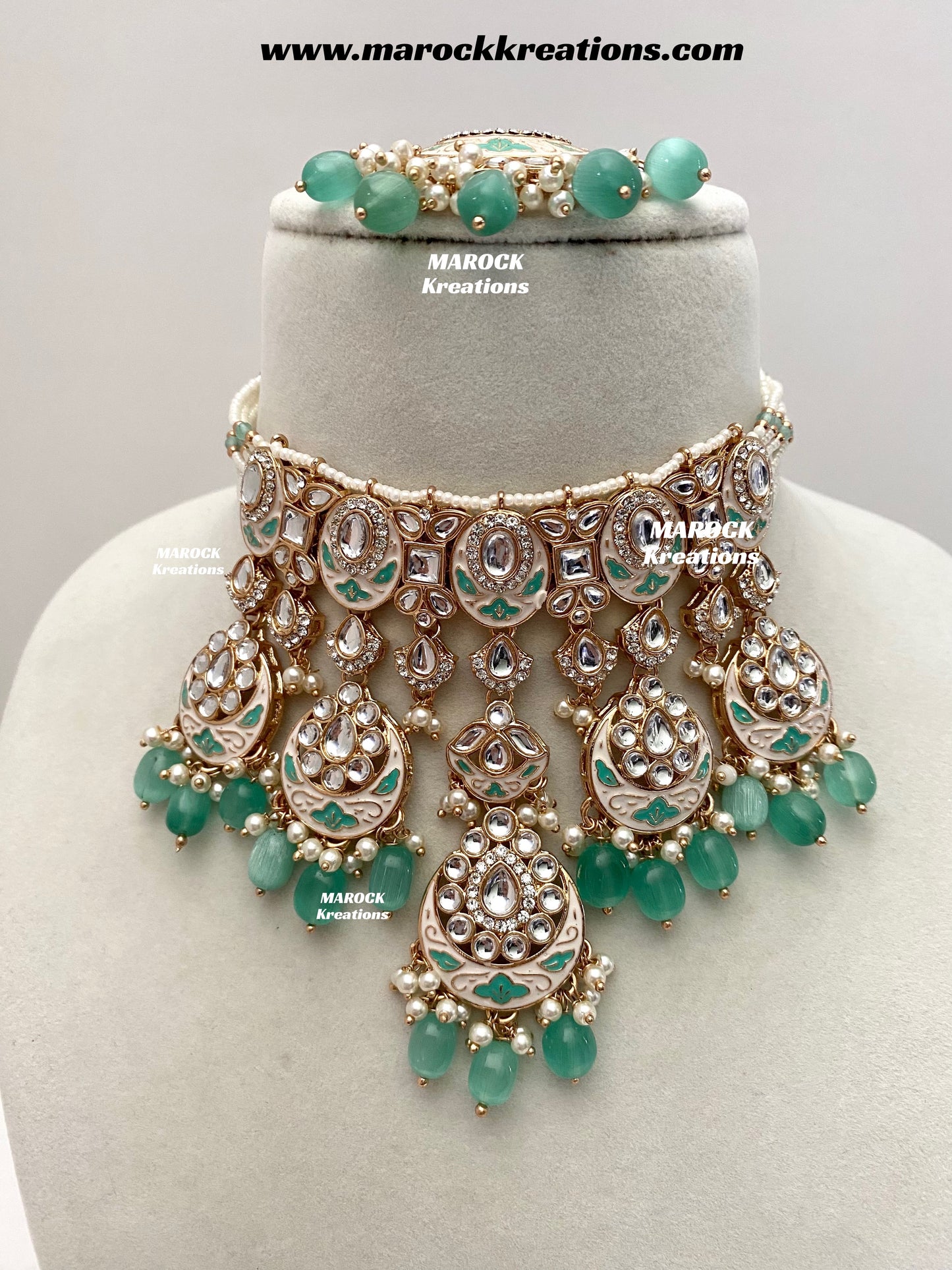 Nirvi Premium Quality Rose Gold Kundan Meenakari Choker/Necklace set