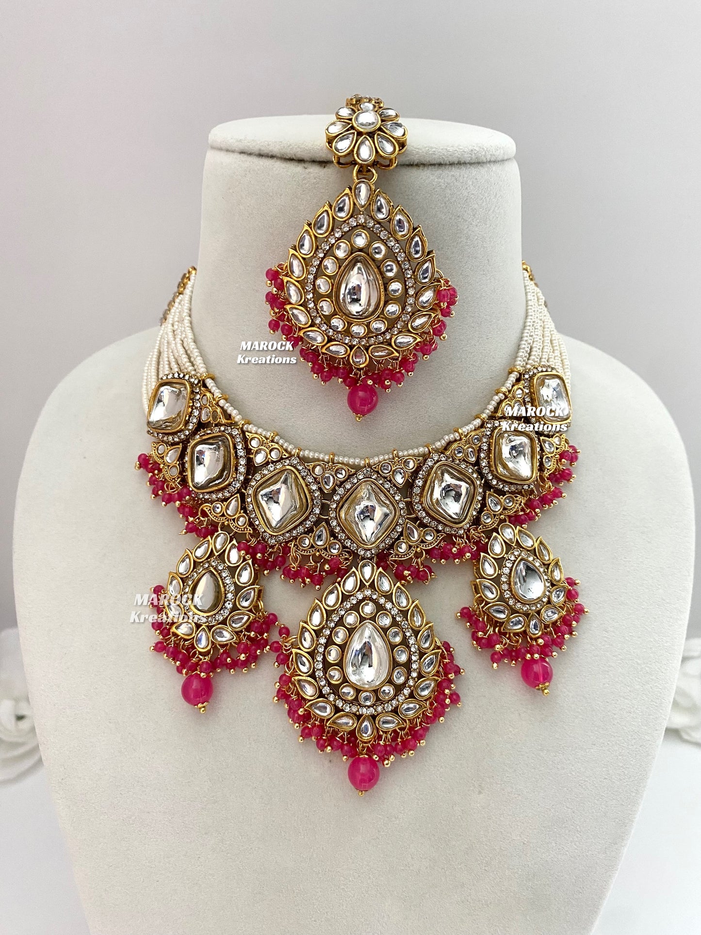 Rahila Premium quality Kundan Statement Choker/Necklace Set