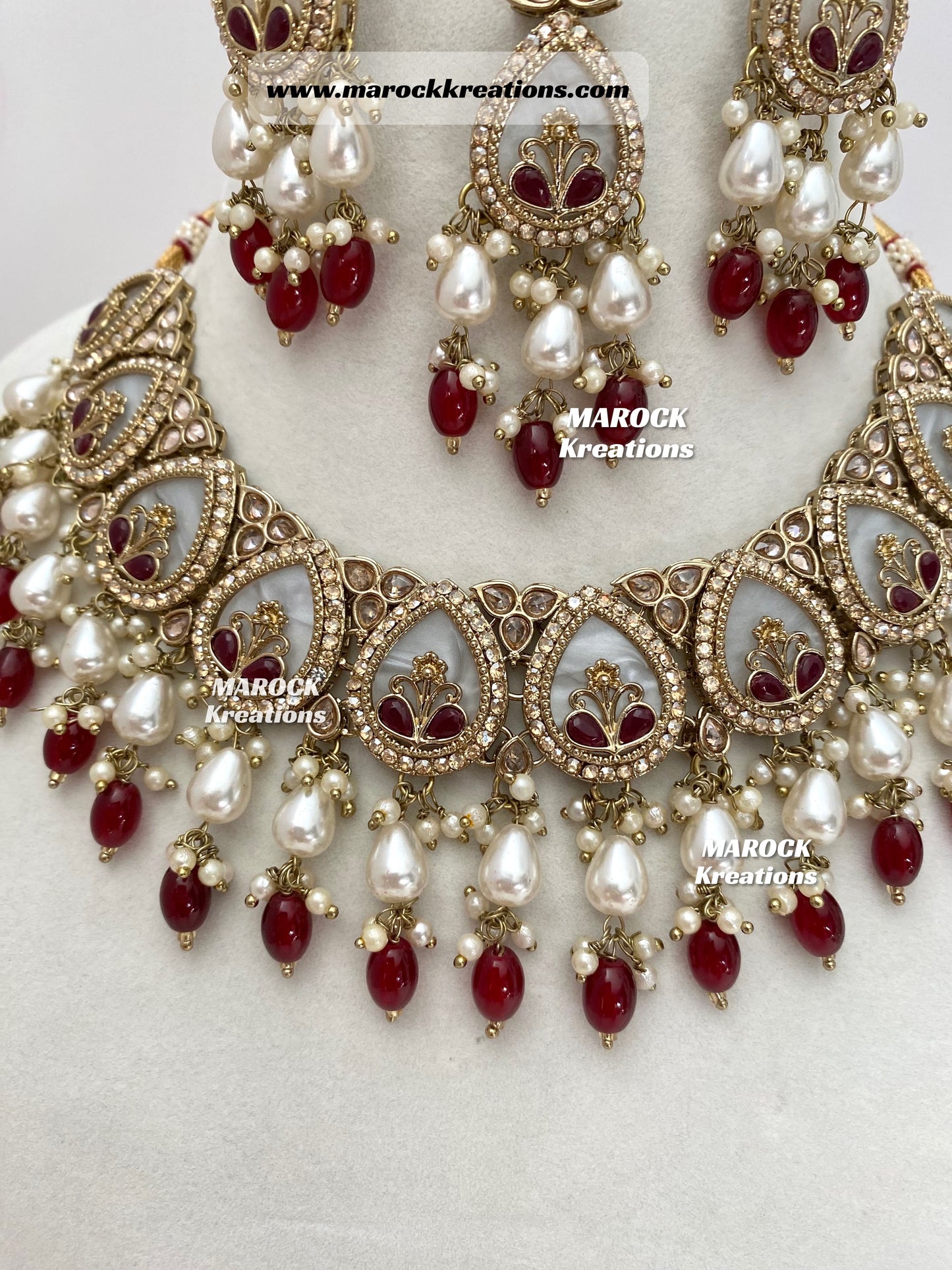 Antique Gold Polki Statement MOP Necklace set