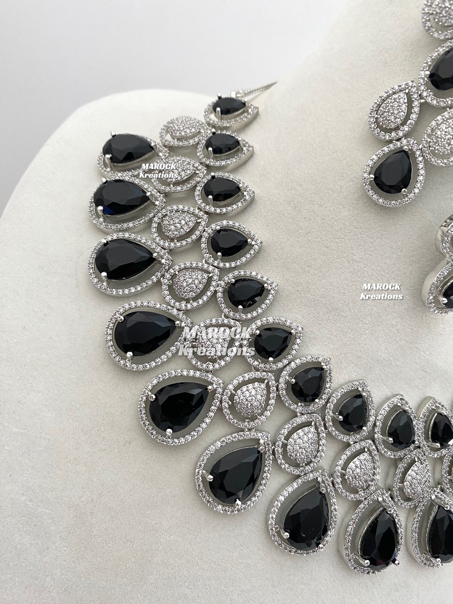 Laura Silver American Diamond Necklace set