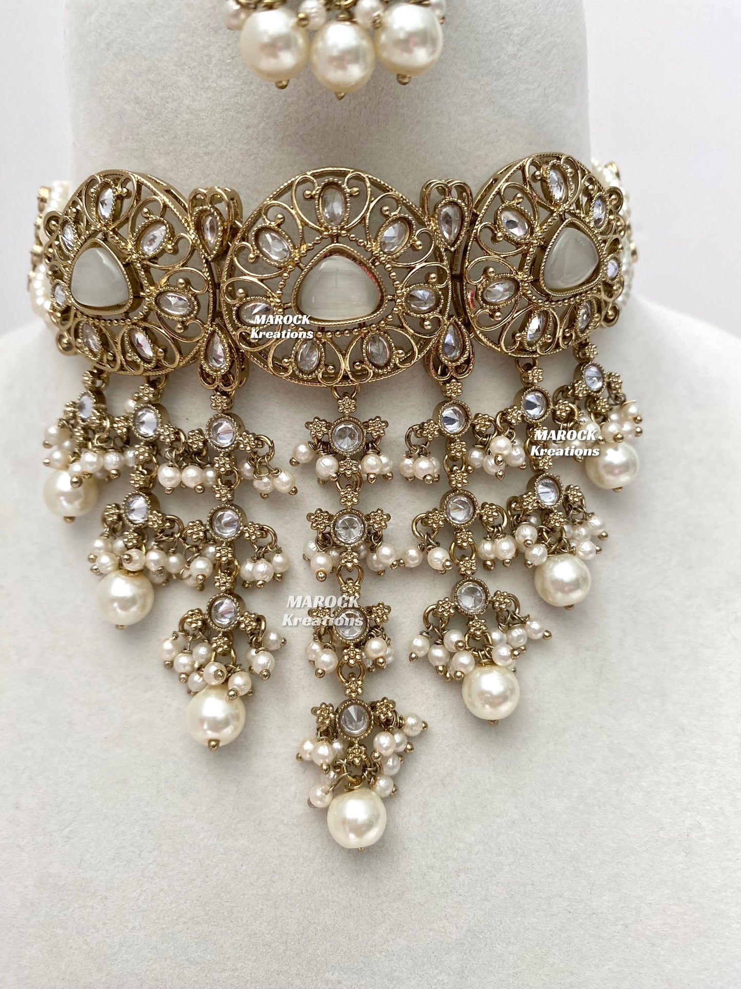 Amaira Antique Gold Polki choker set