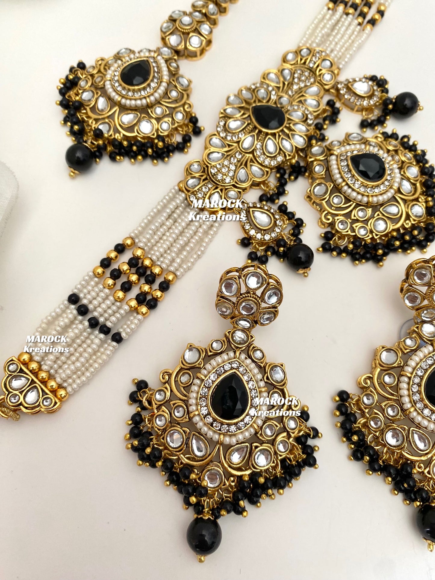 Mahima Premium Quality Kundan Choker set
