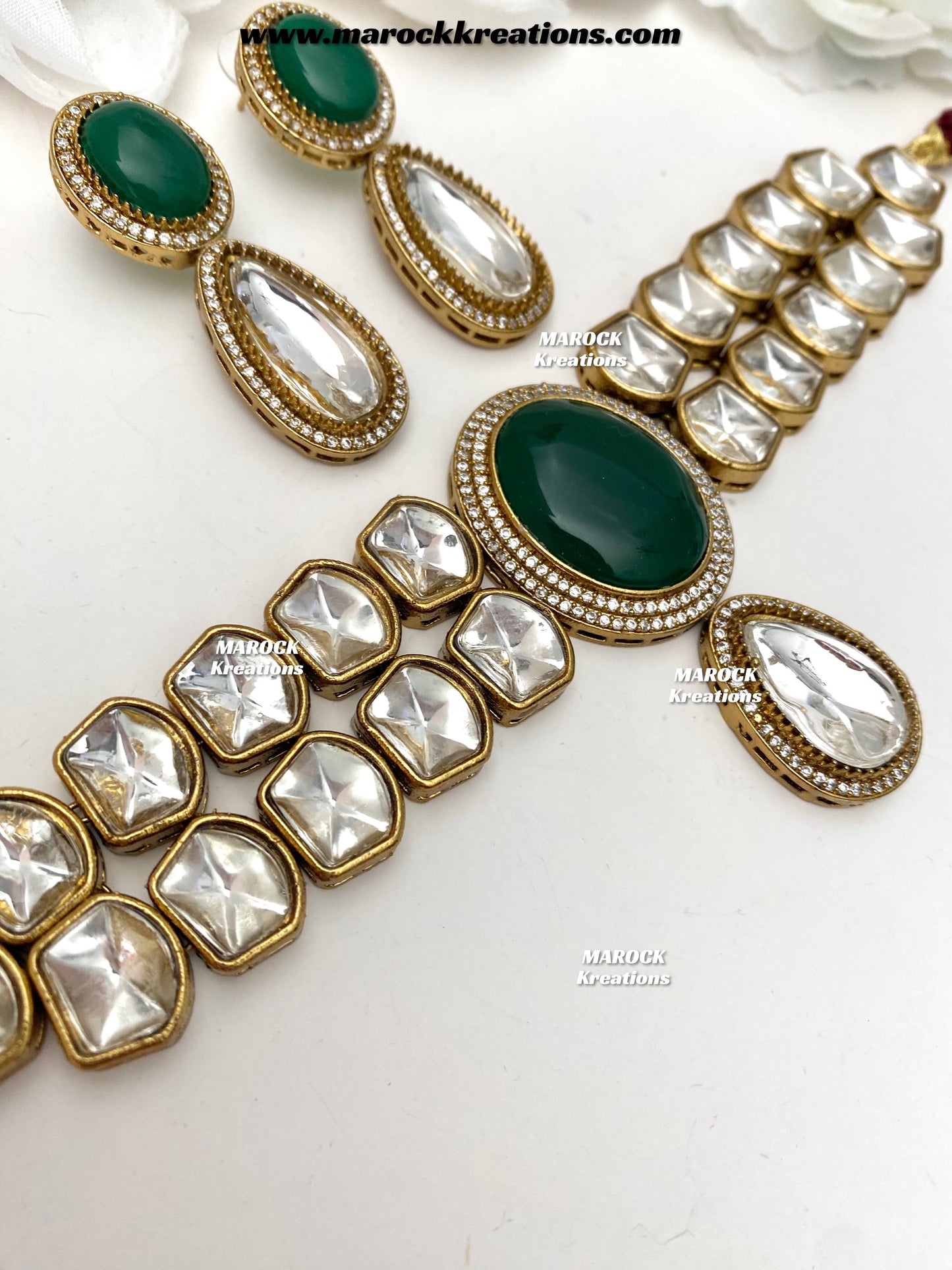 Luxna Premium Quality Kundan Statement Choker set