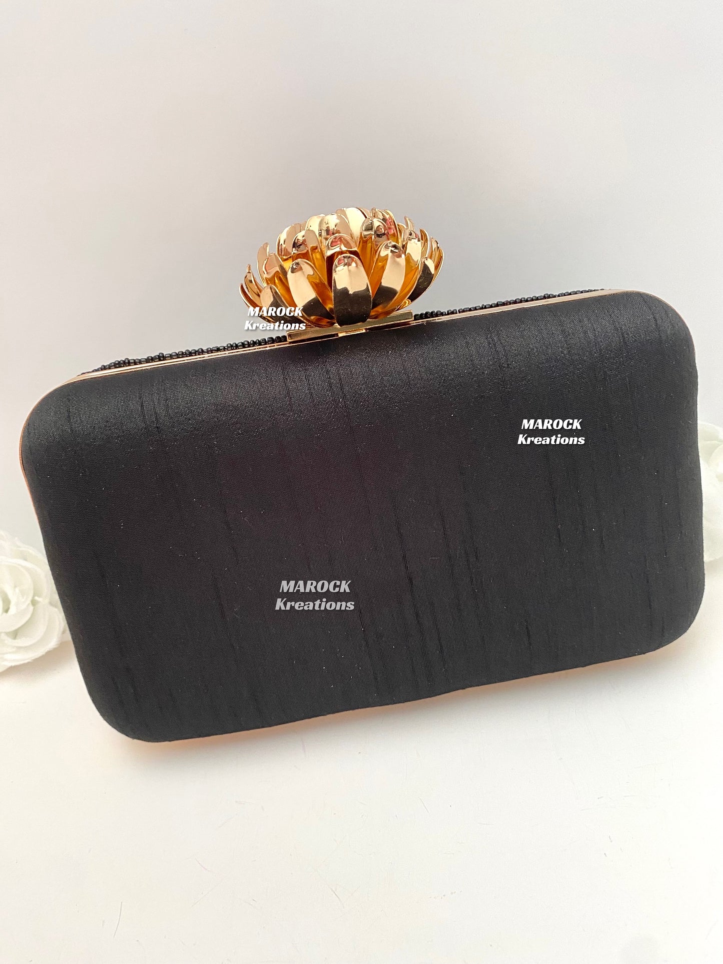 Black Evening Clutch/Evening Bag/Purse comes with a shoulder string