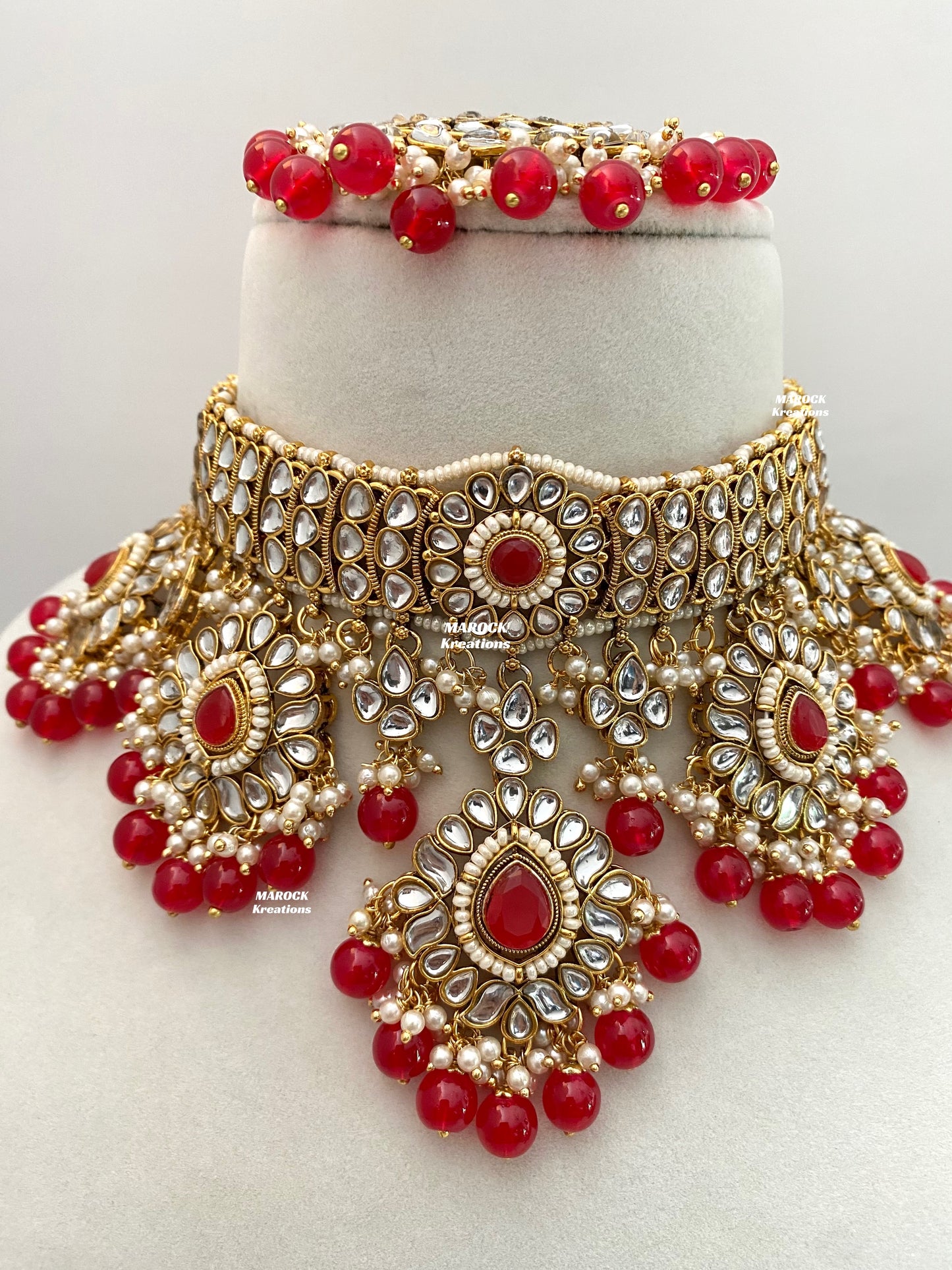 Bhavika Premium Quality Kundan choker/Necklace set