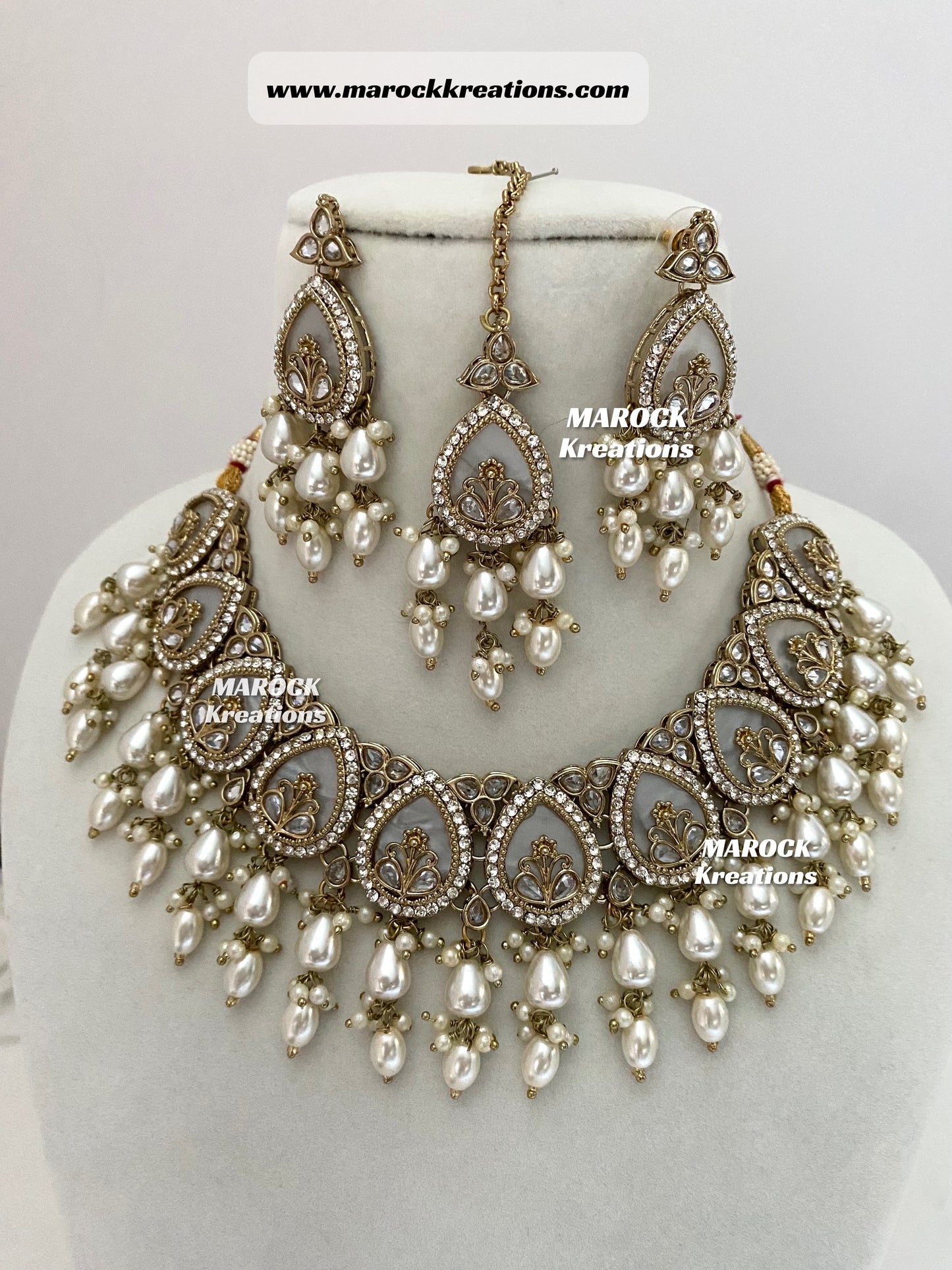 Antique Gold Polki Statement MOP Necklace set