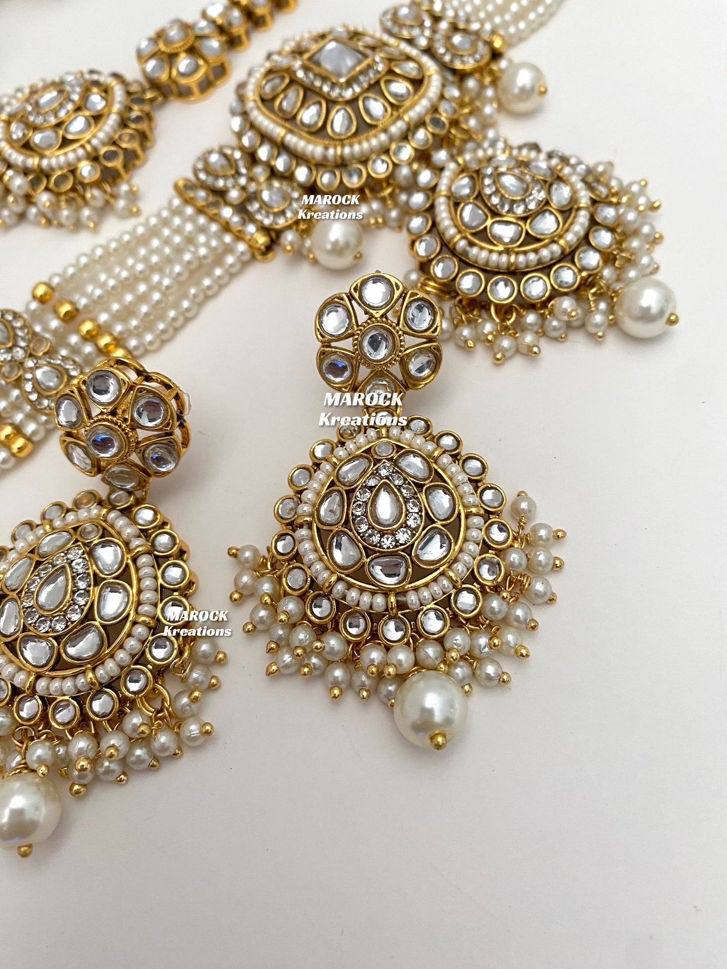 Simona Premium Quality Kundan Choker set