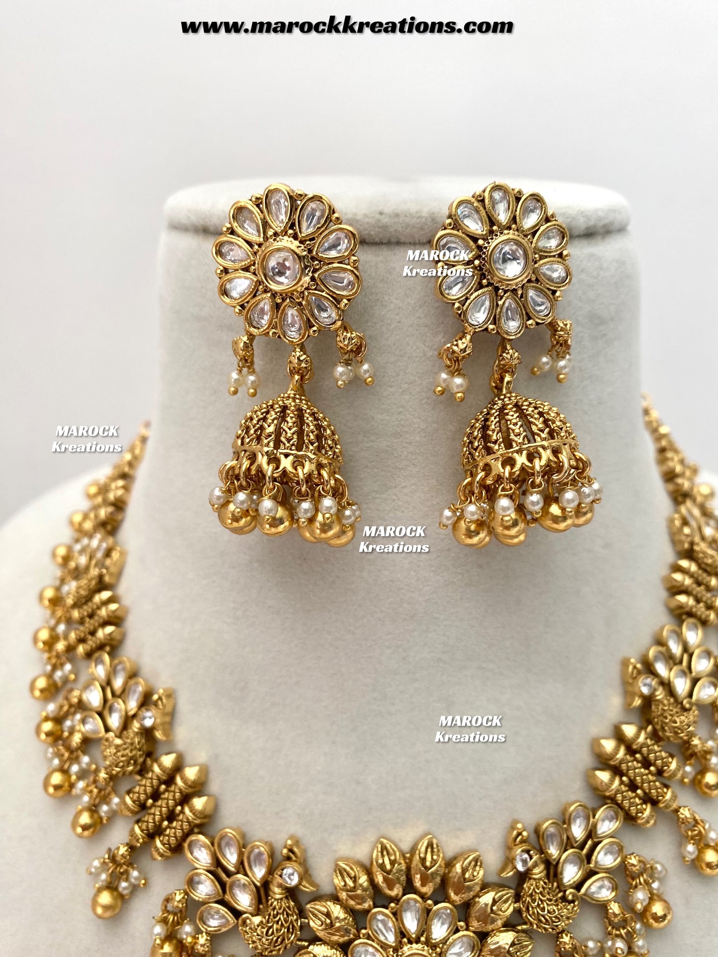Nalini Premium Quality Gold Plated Kundan statement Necklace set