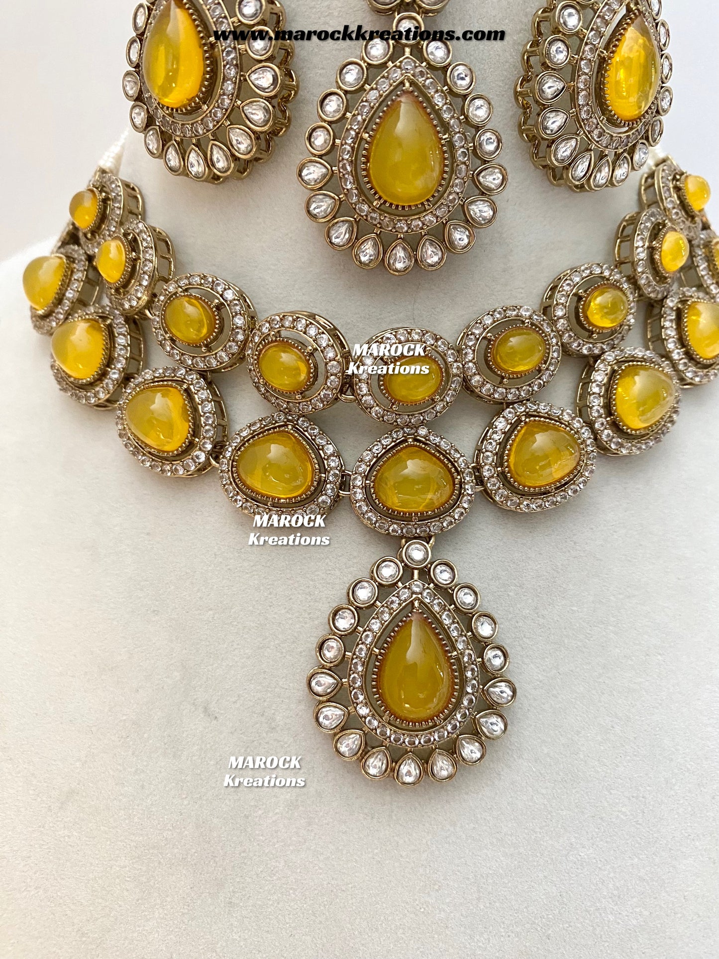 Zafina Premium Quality Moissanite Kundan Statement Choker/Necklace set