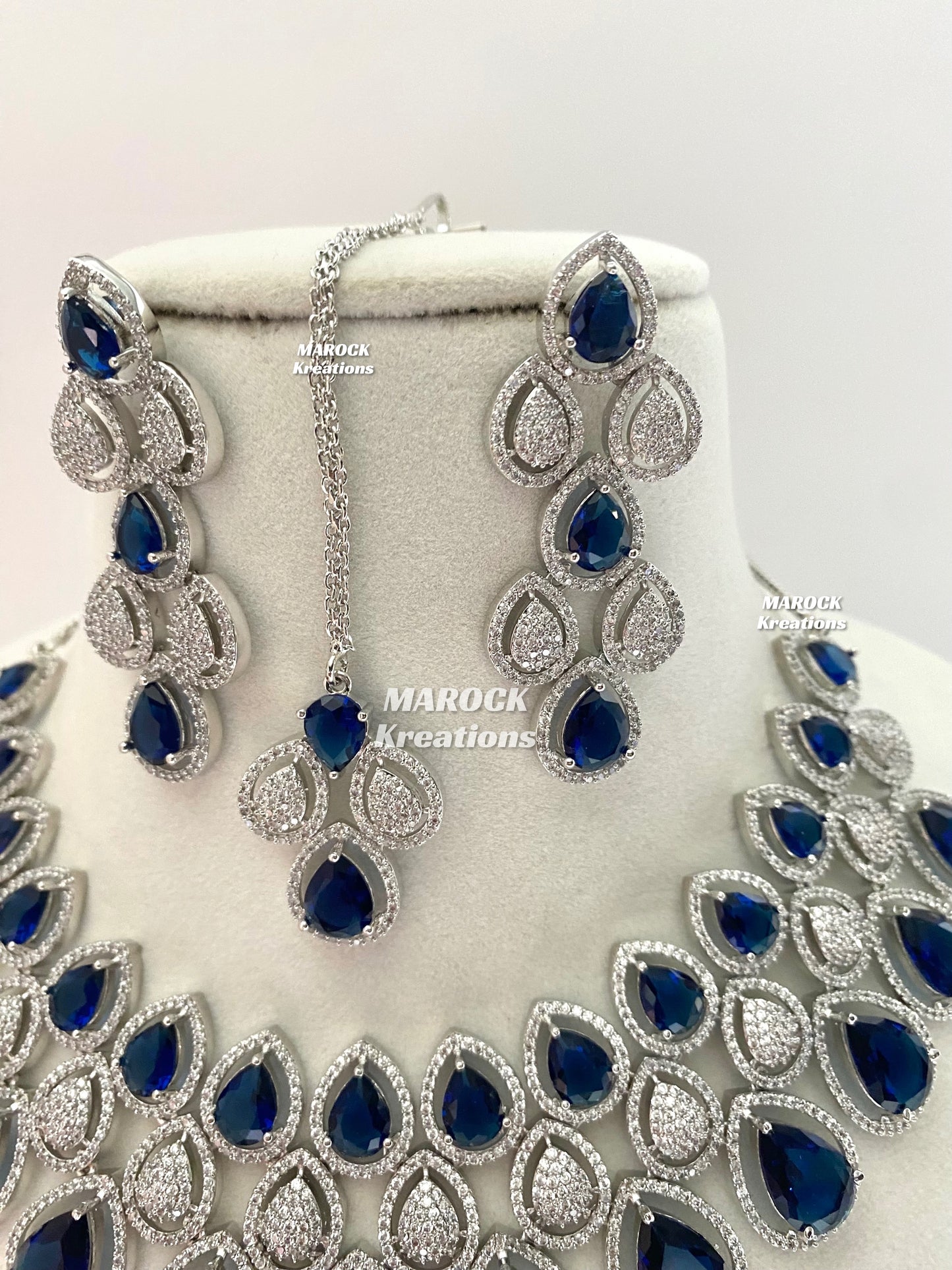 Laura Silver American Diamond Necklace set