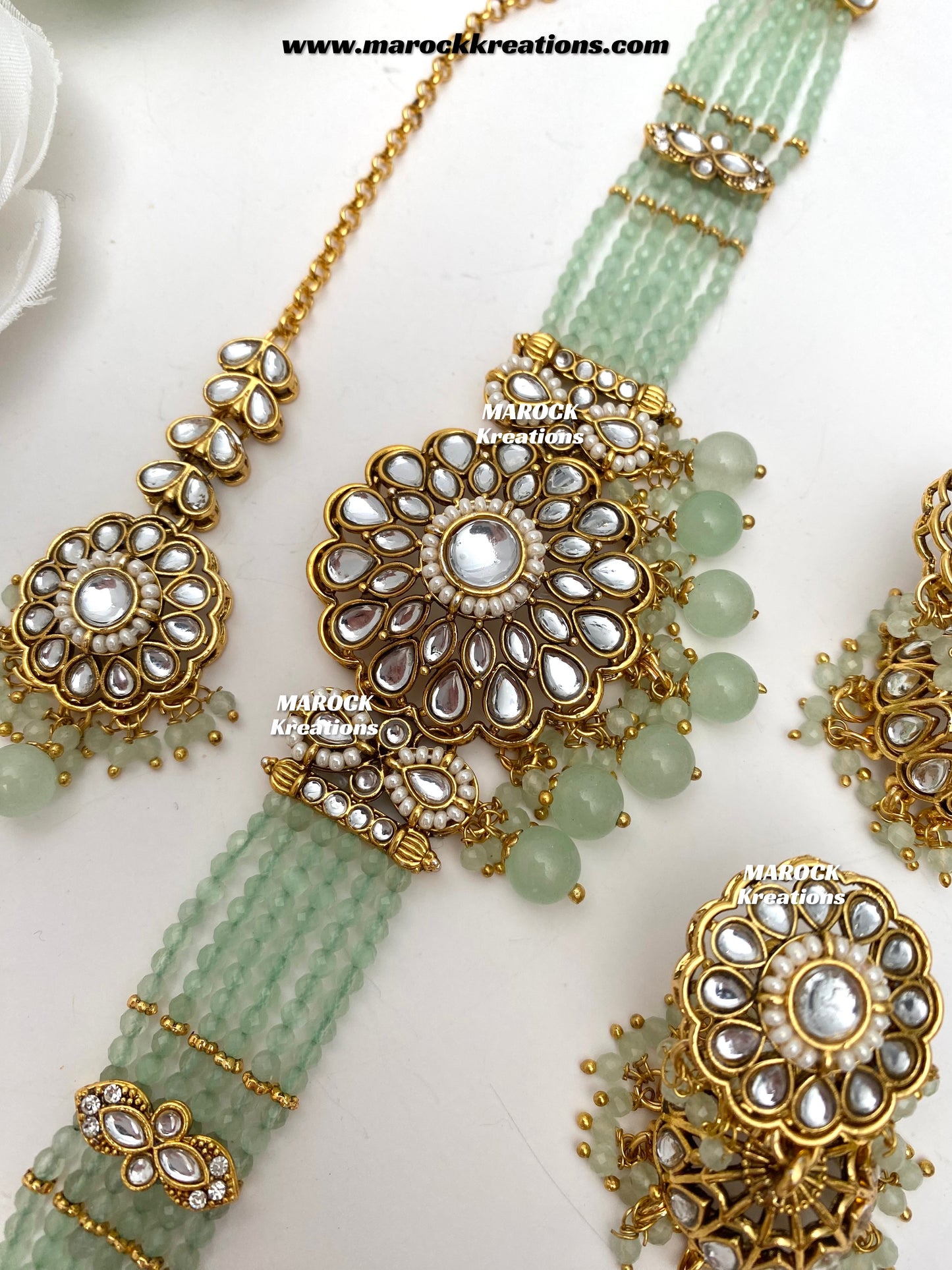 Ginni Premium Quality Kundan choker set