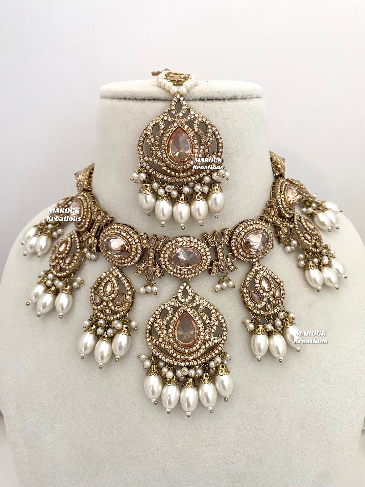 Yumna Polki statement Choker/Necklace set