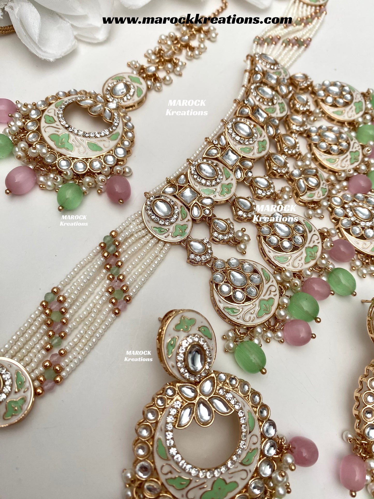 Nirvi Premium Quality Rose Gold Kundan Meenakari Choker/Necklace set