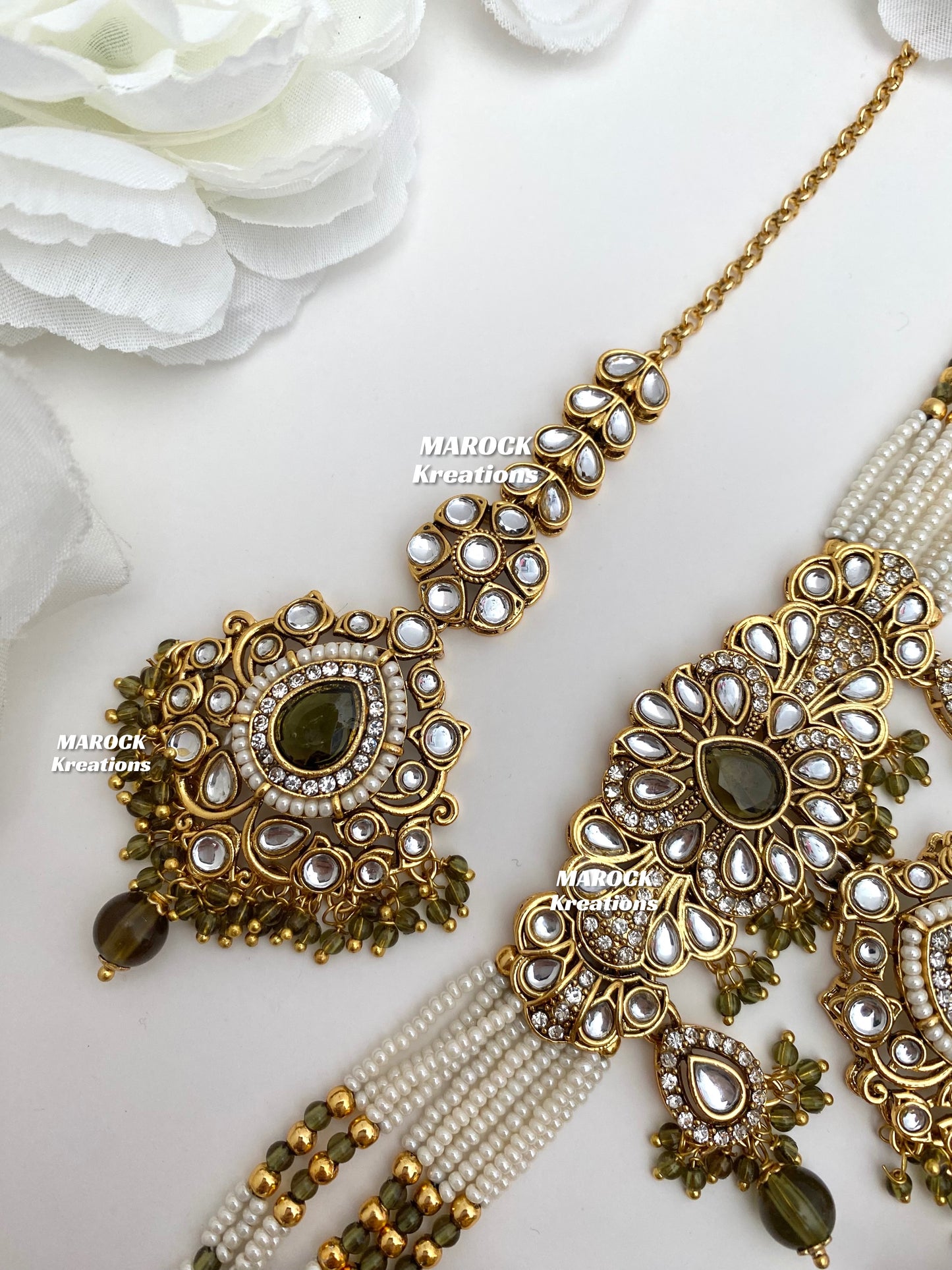 Mahima Premium Quality Kundan Choker set