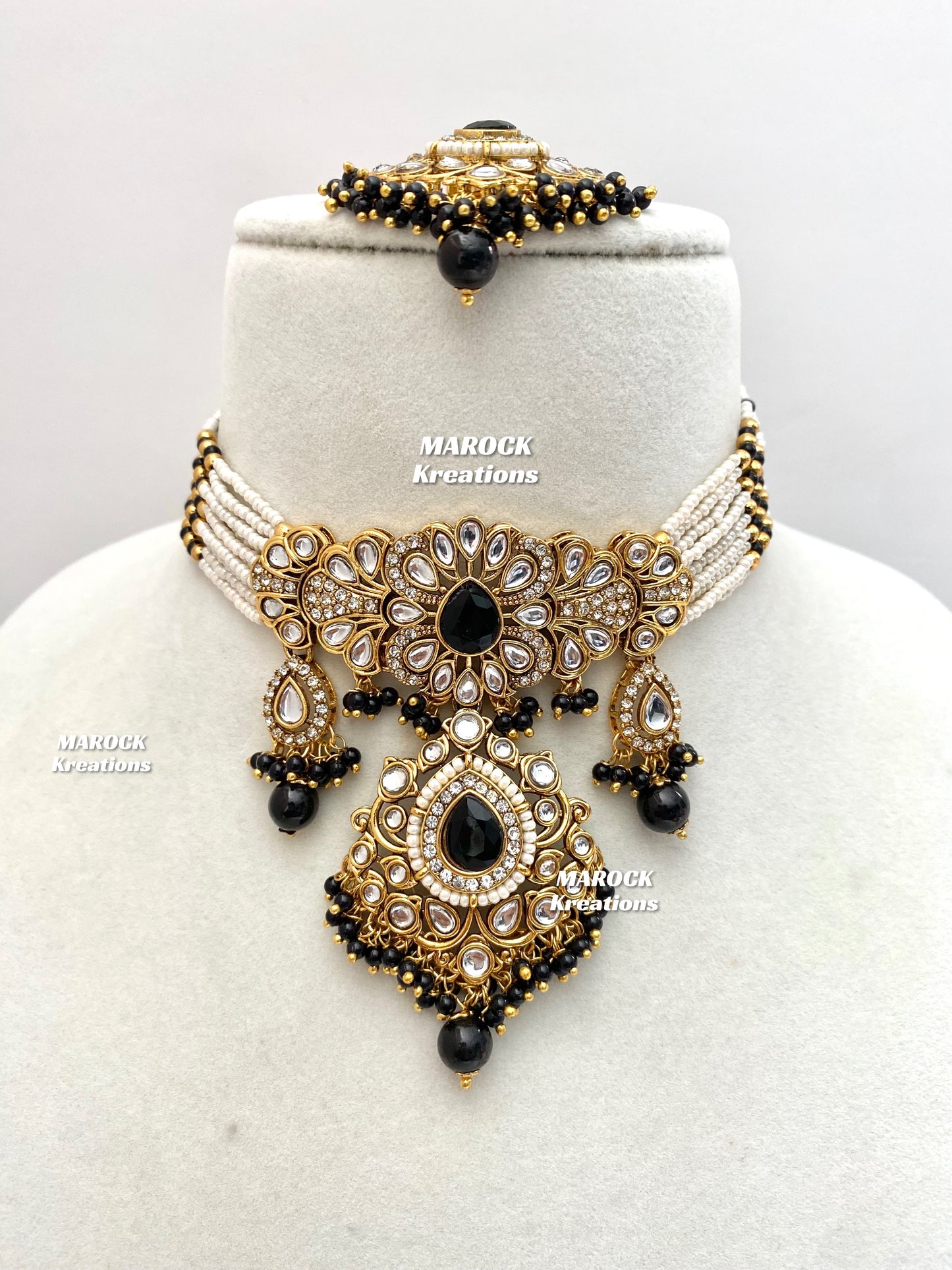 Mahima Premium Quality Kundan Choker set