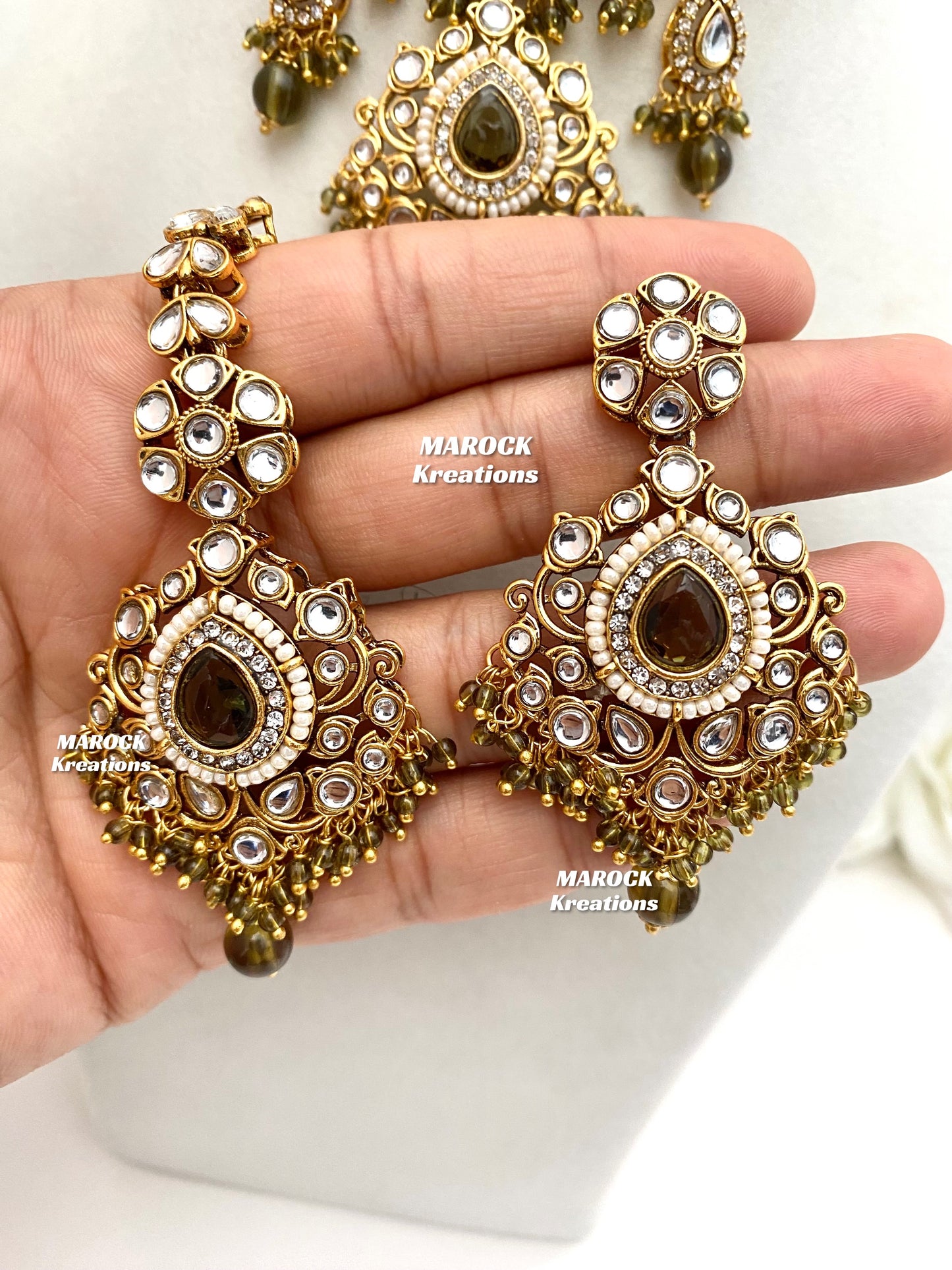 Mahima Premium Quality Kundan Choker set