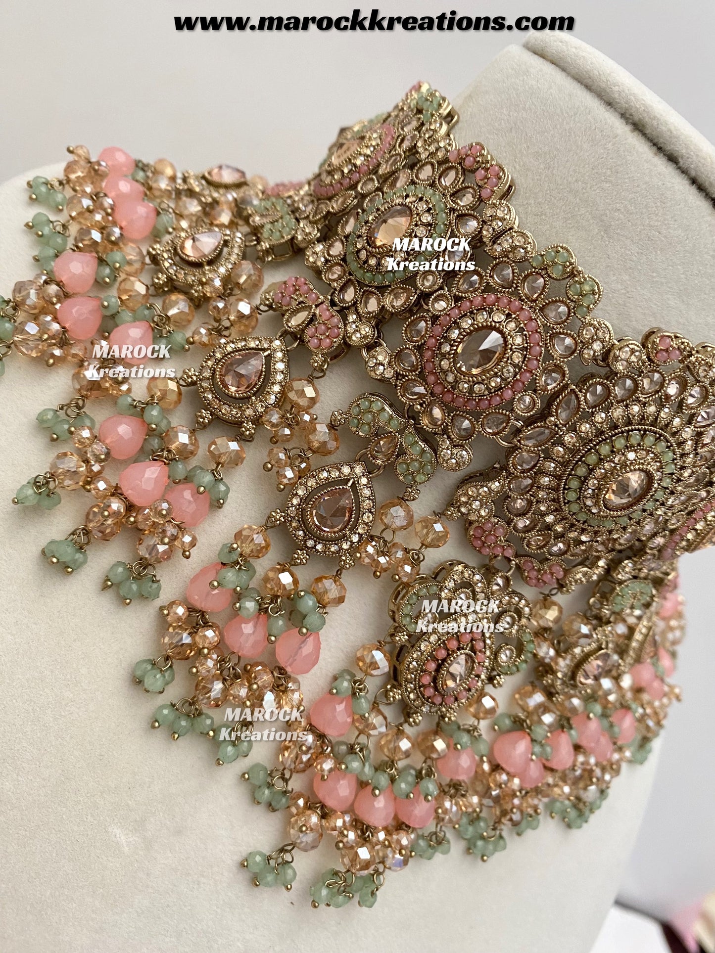 Nazmun Antique Gold Pakistani Polki choker/necklace set with Passa