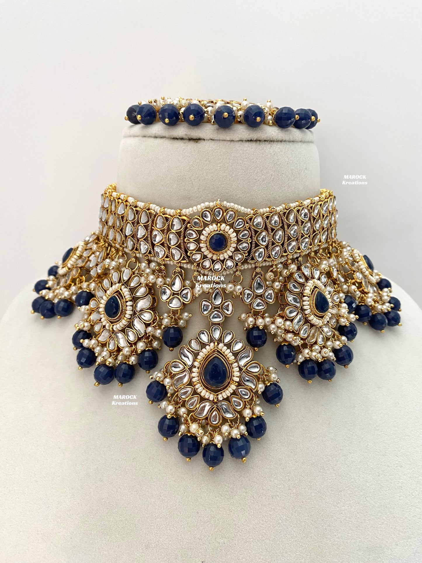 Bhavika Premium Quality Kundan choker/Necklace set
