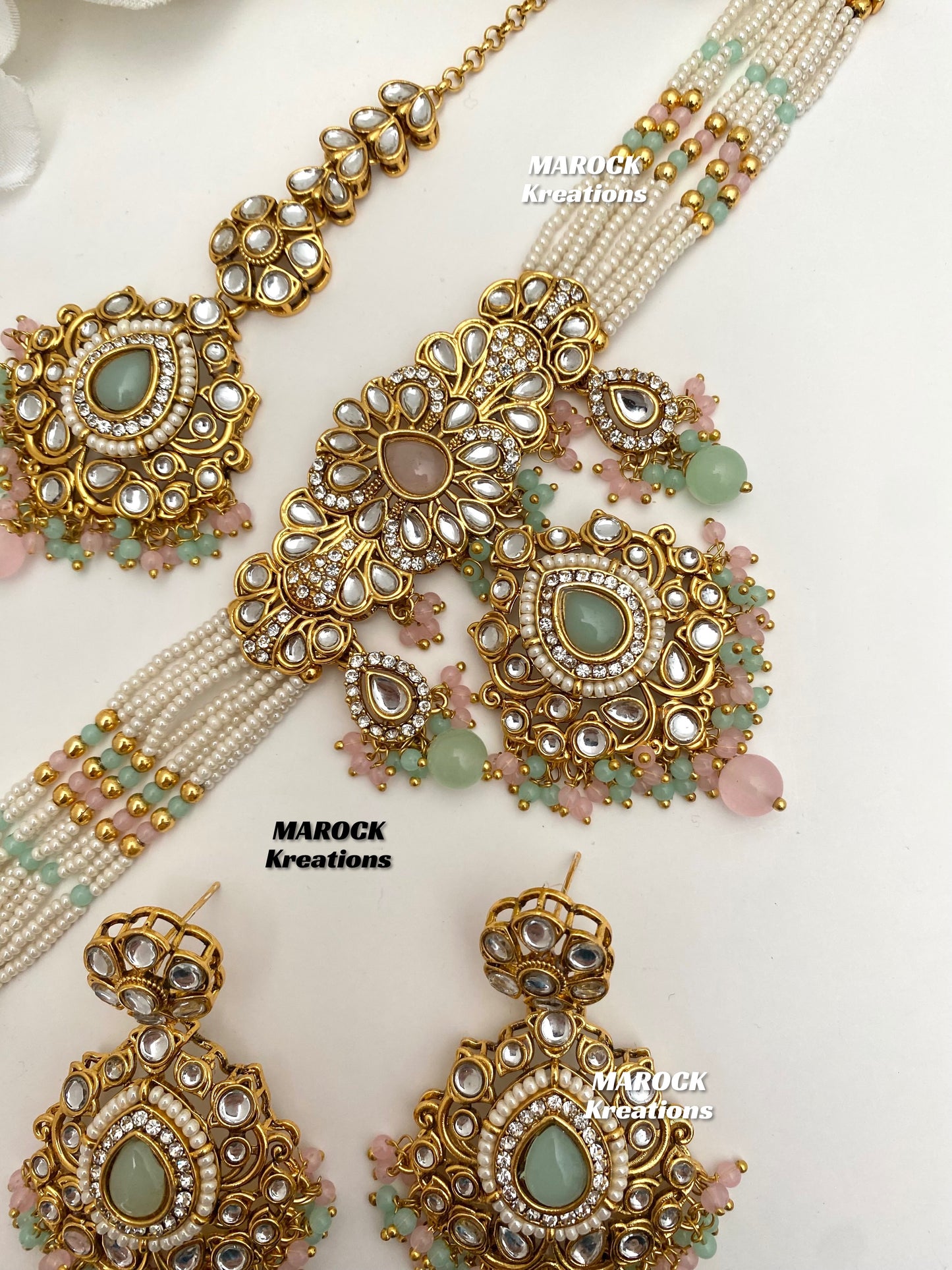 Mahima Premium Quality Kundan Choker set