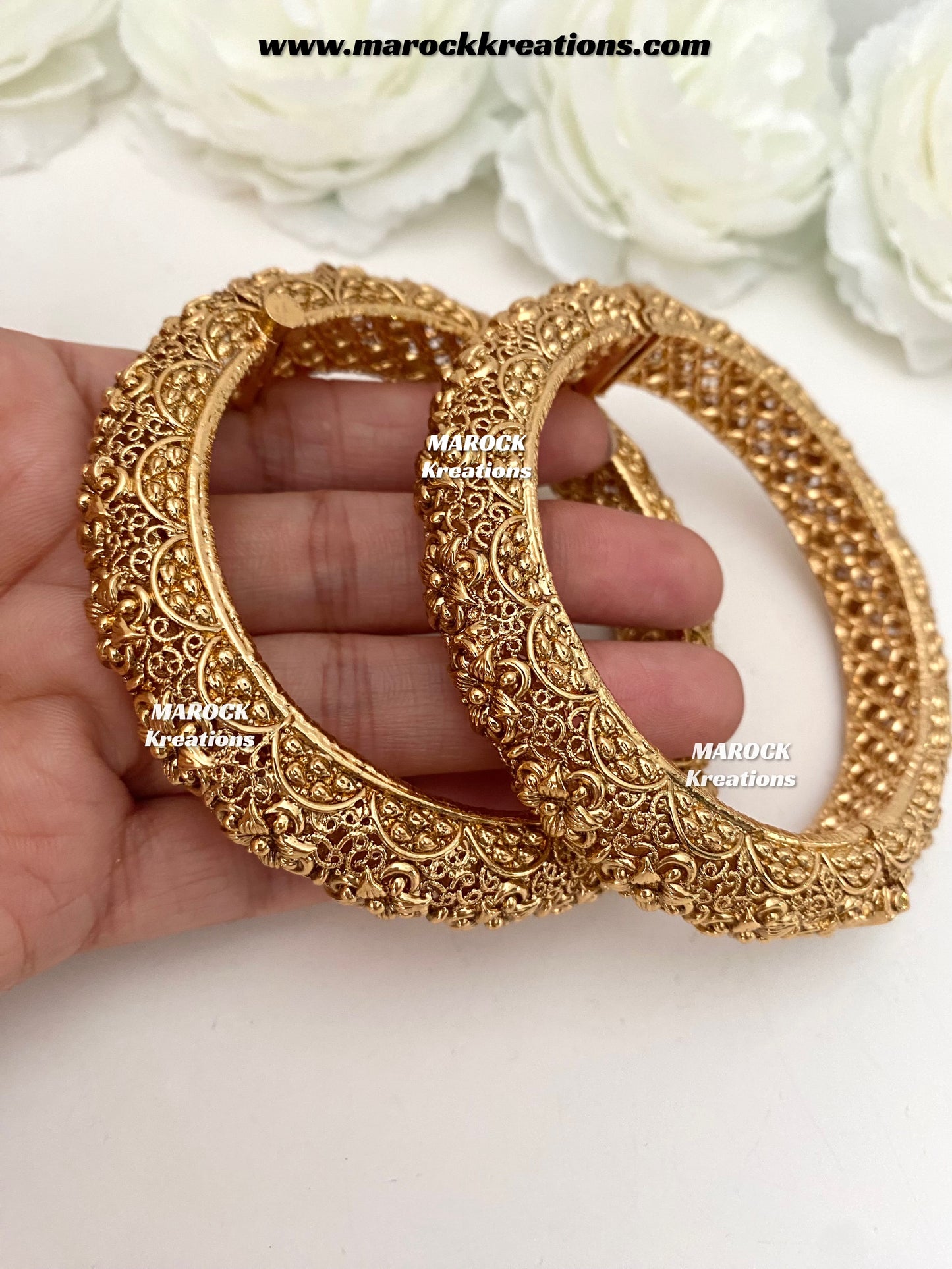 Suma Premium Quality Gold plated handcrafted openable screw statement kade/bangles