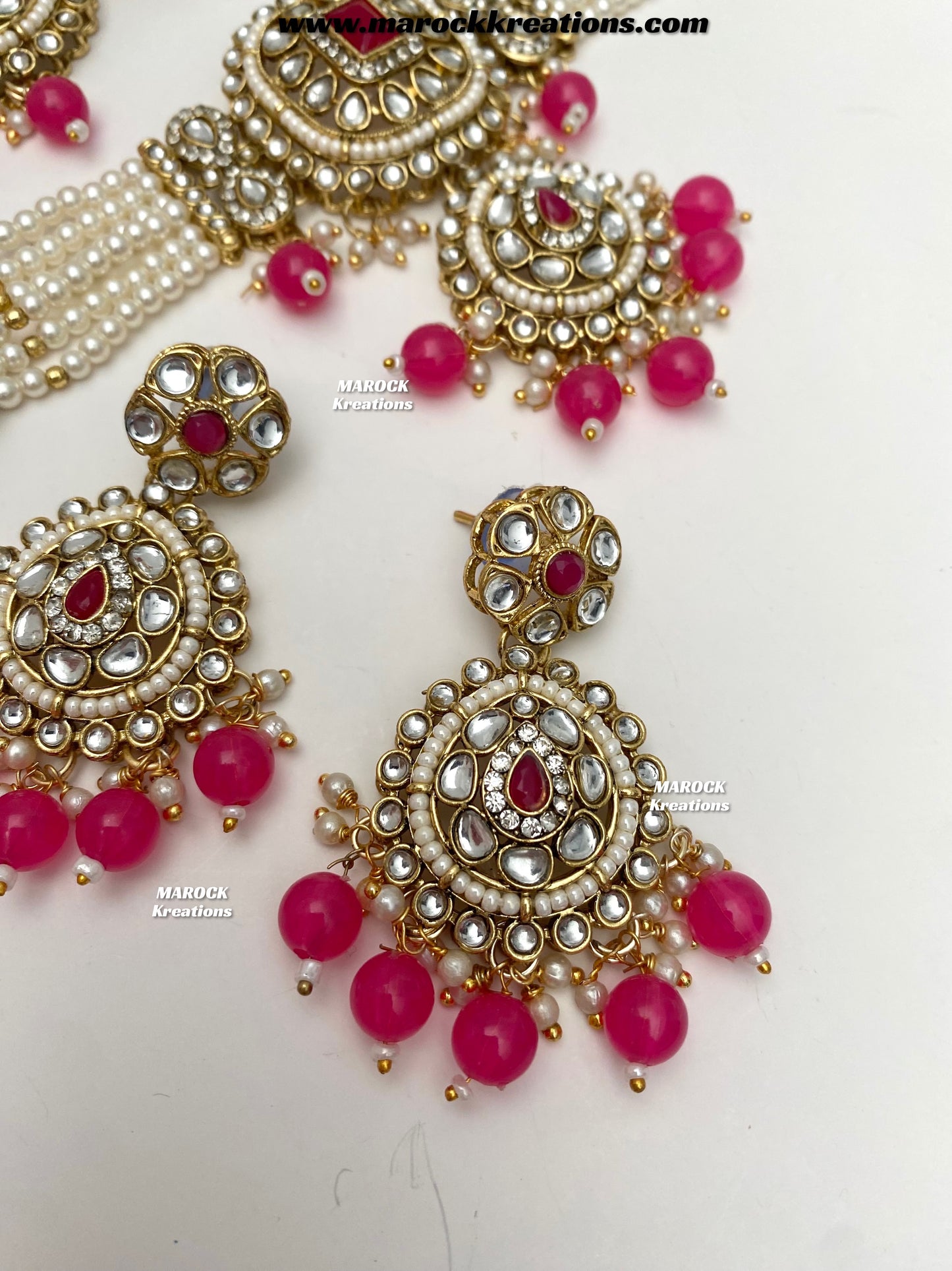 Moony Kundan Choker set