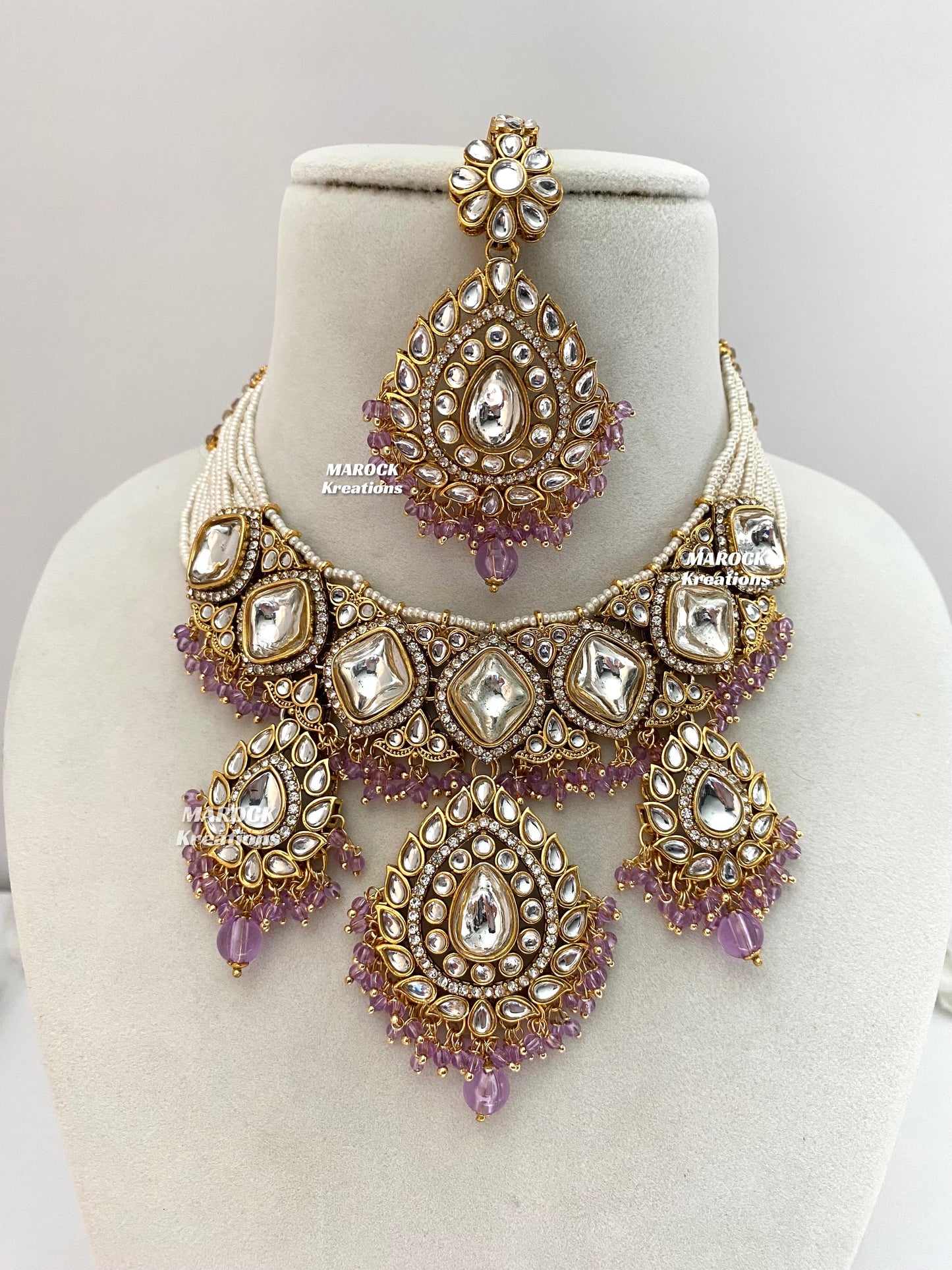 Rahila Premium quality Kundan Statement Choker/Necklace Set