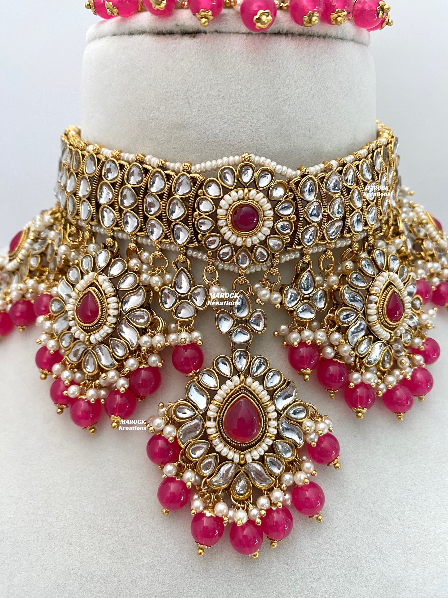Bhavika Premium Quality Kundan choker/Necklace set
