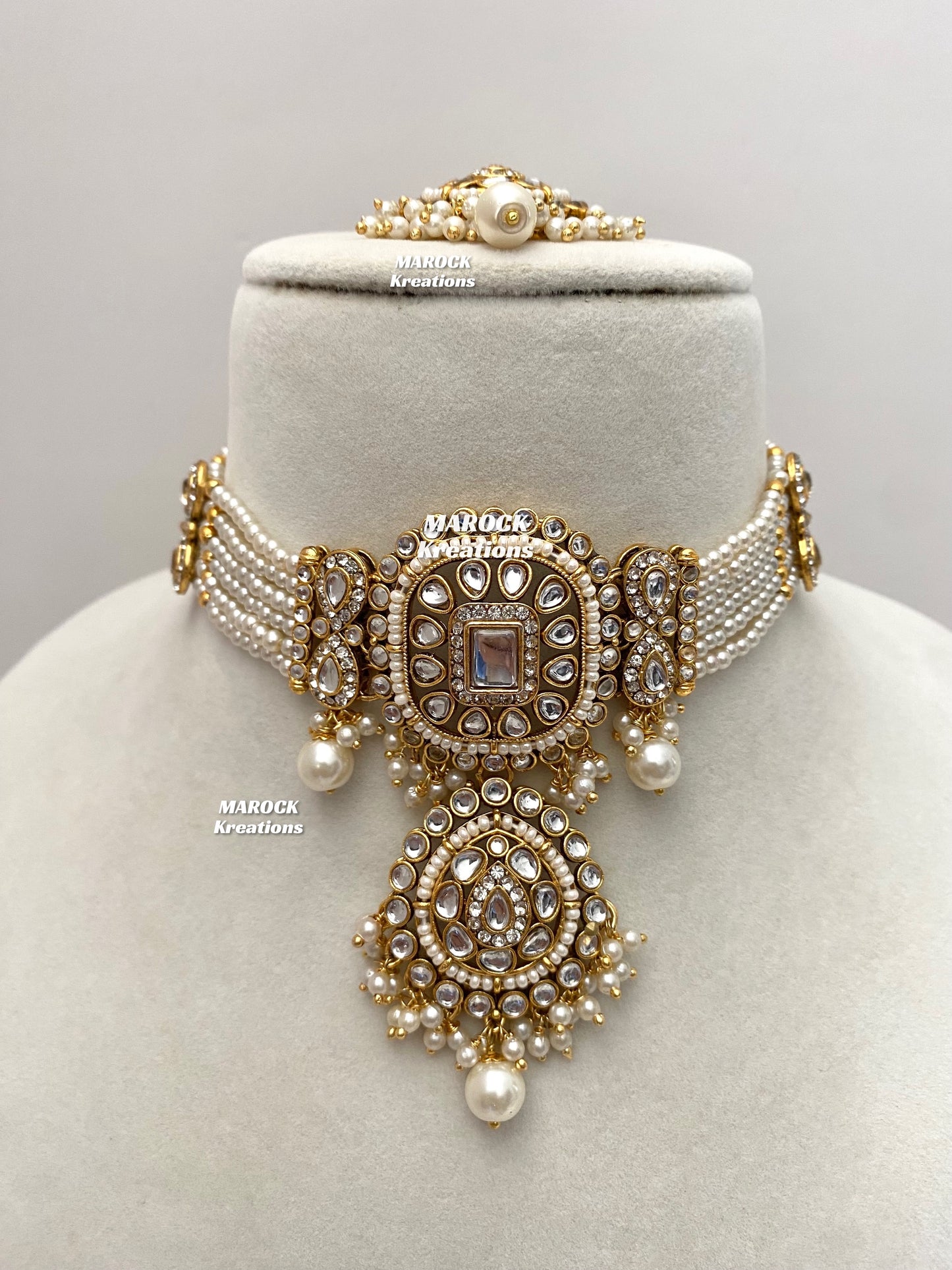 Simona Premium Quality Kundan Choker set