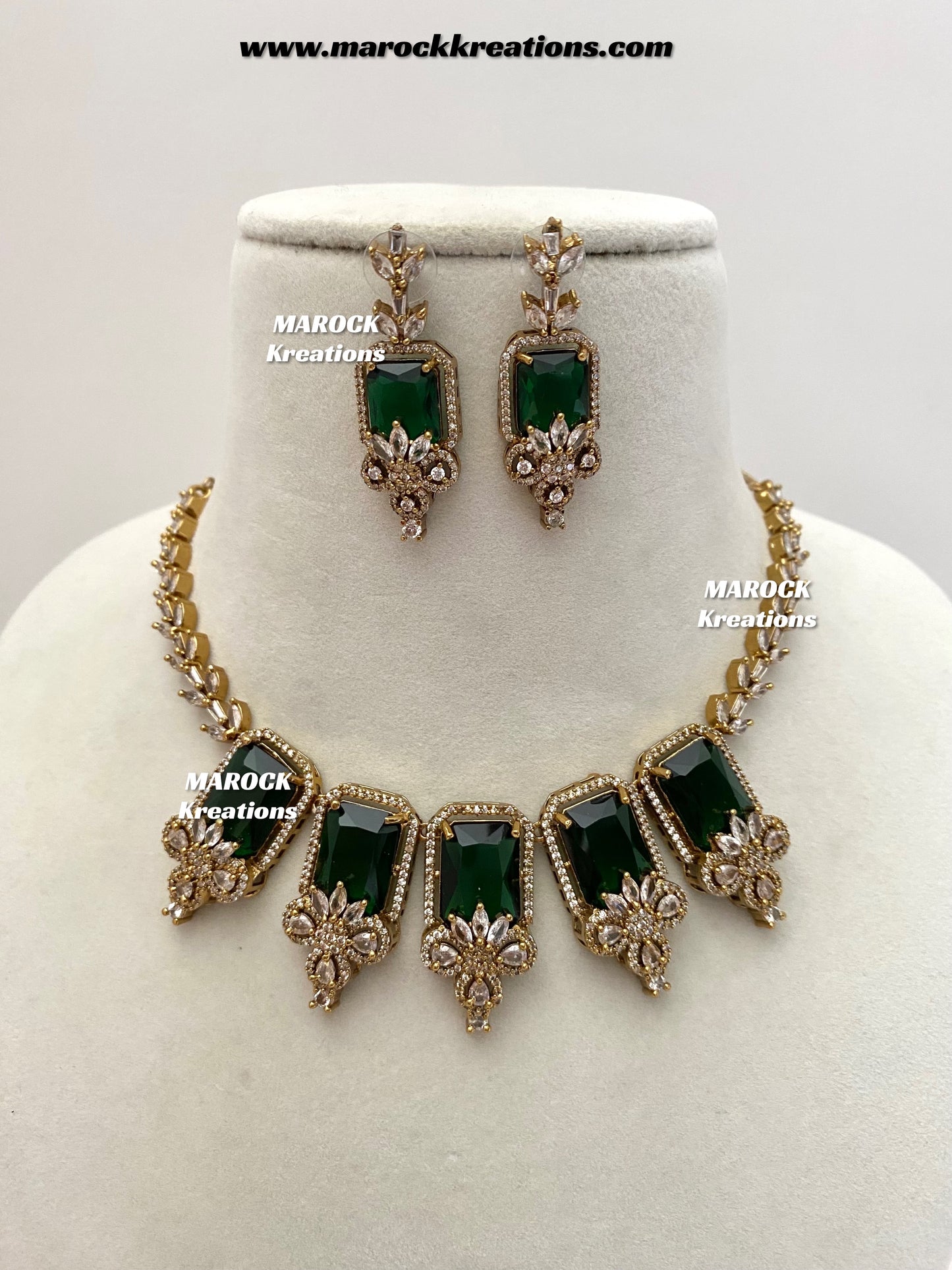 Vikita Antique Gold American diamond Statement Necklace set