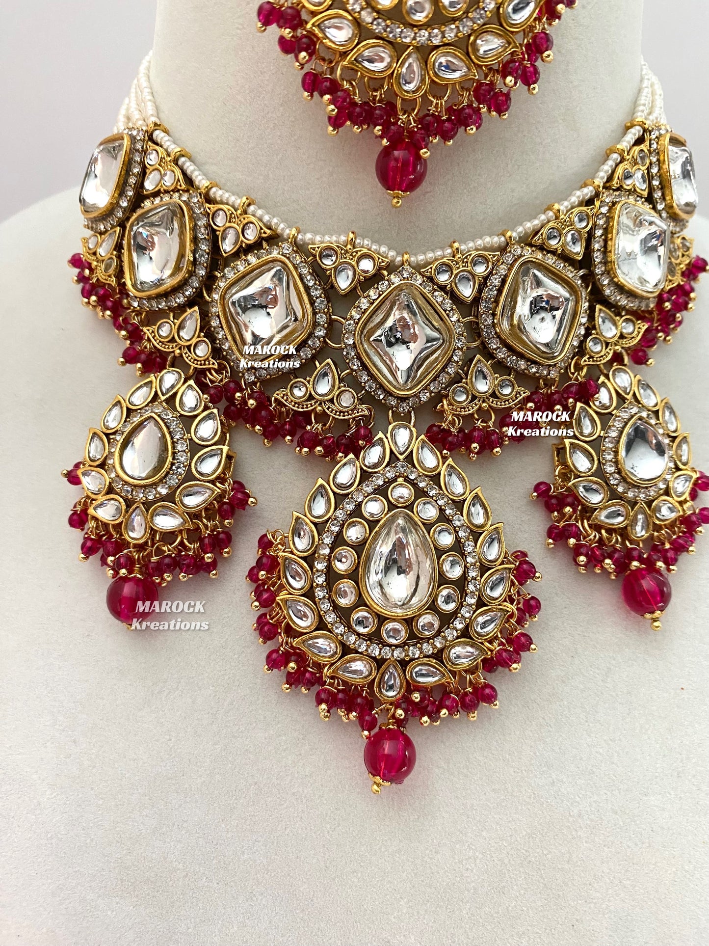 Rahila Premium quality Kundan Statement Choker/Necklace Set