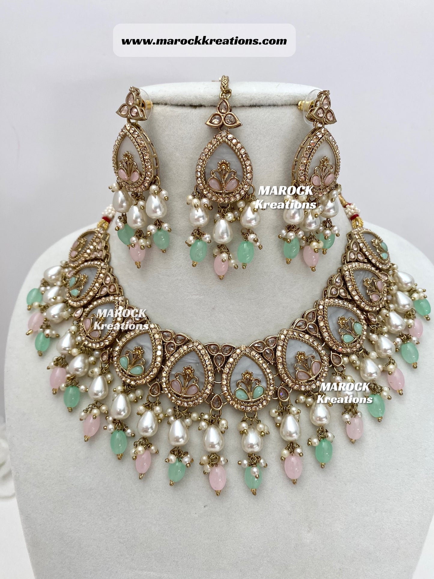 Antique Gold Polki Statement MOP Necklace set
