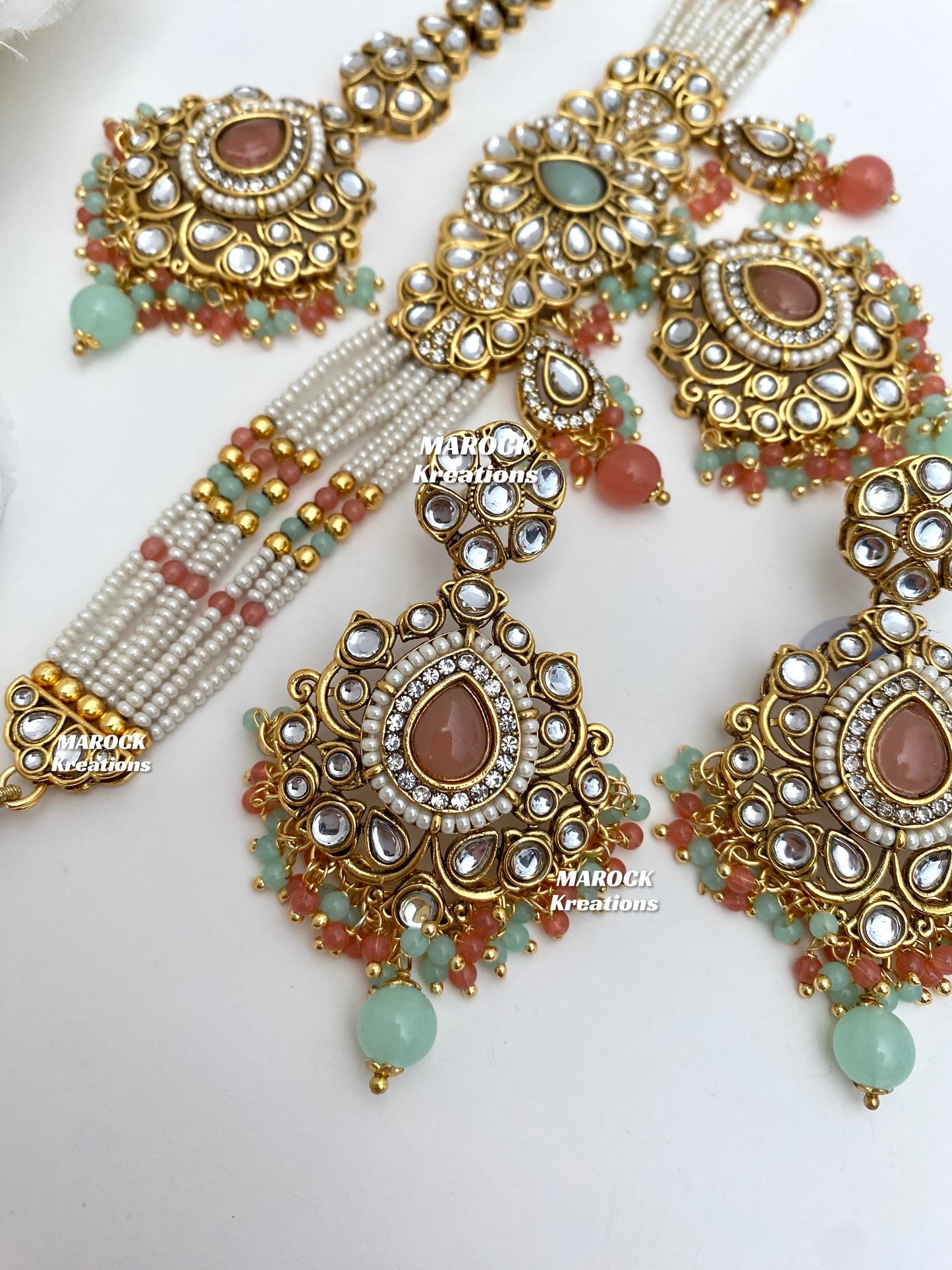 Mahima Premium Quality Kundan Choker set