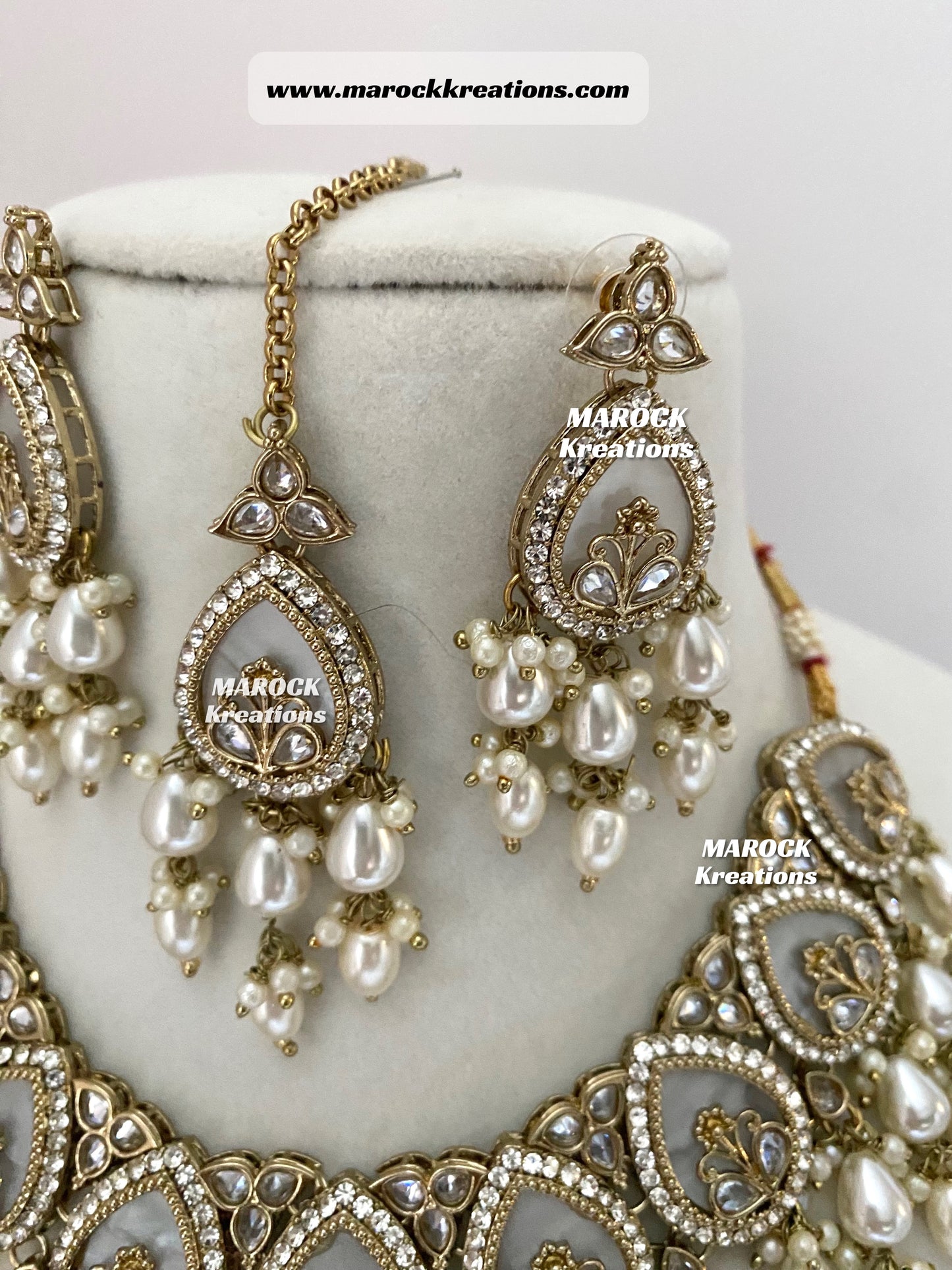 Antique Gold Polki Statement MOP Necklace set