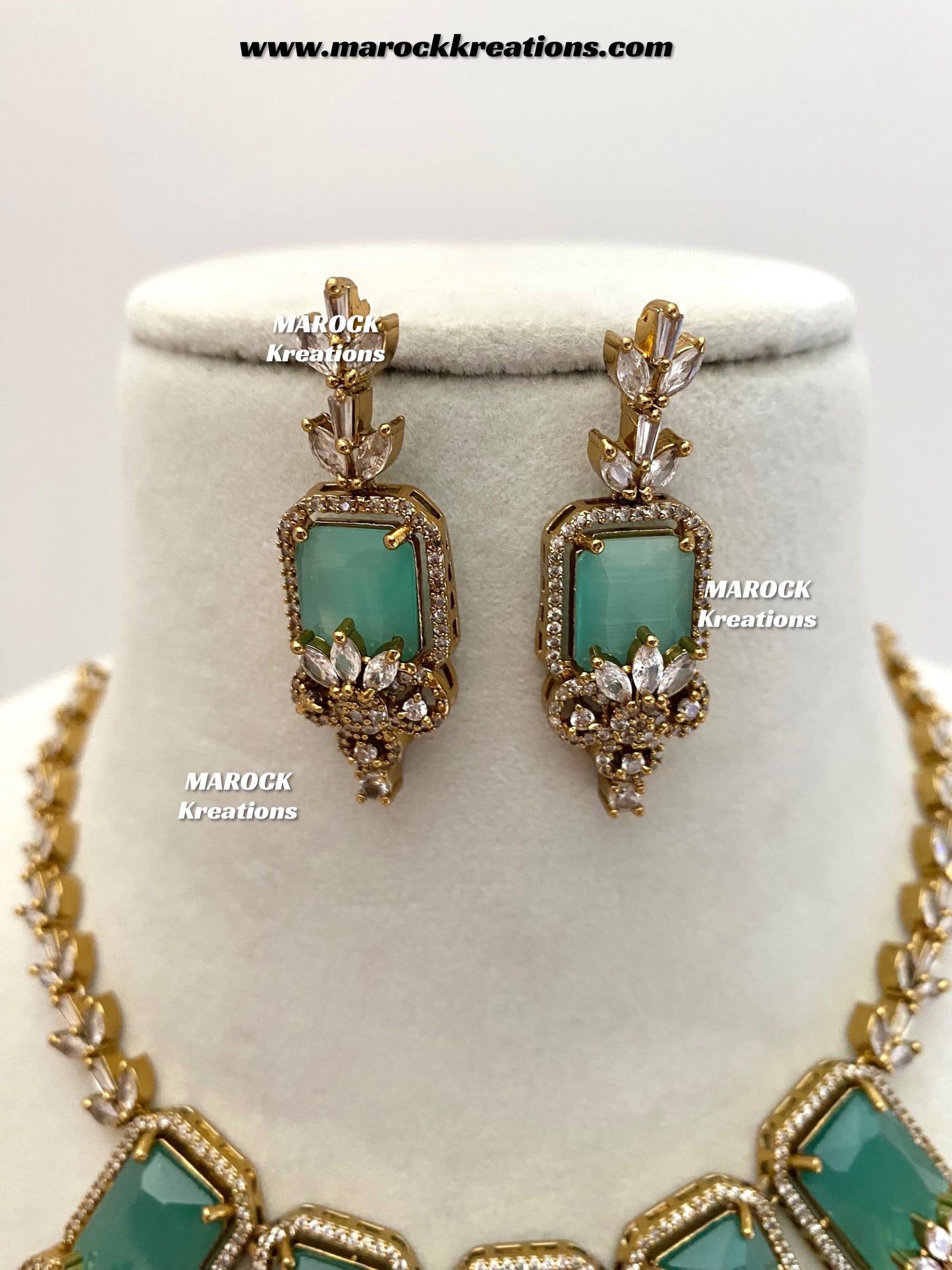 Vikita Antique Gold American diamond Statement Necklace set