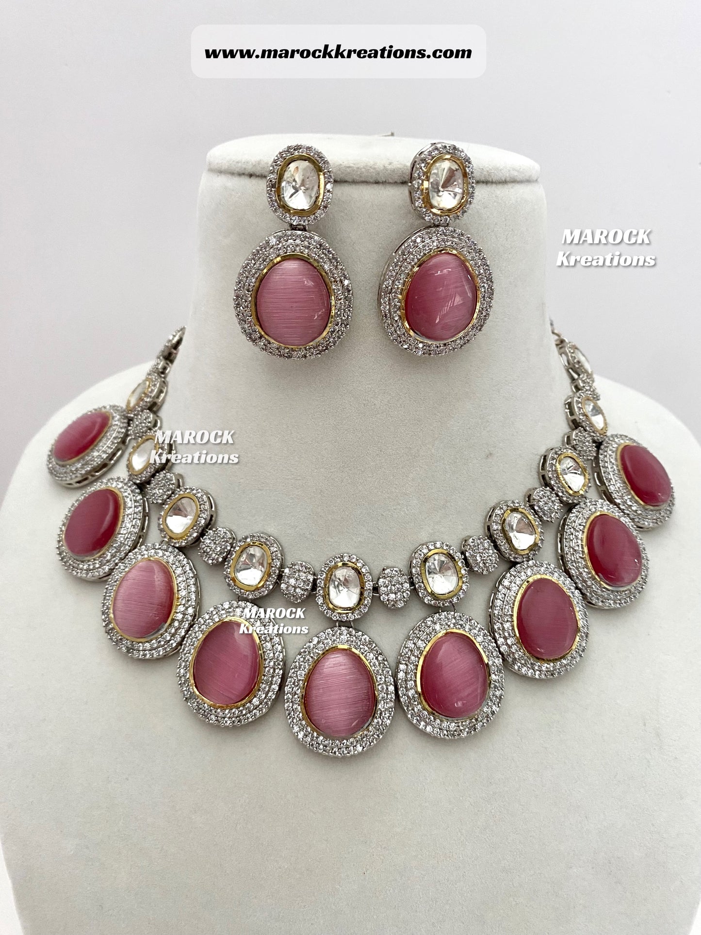 Premium Quality uncut Kundan exclusive Necklace set