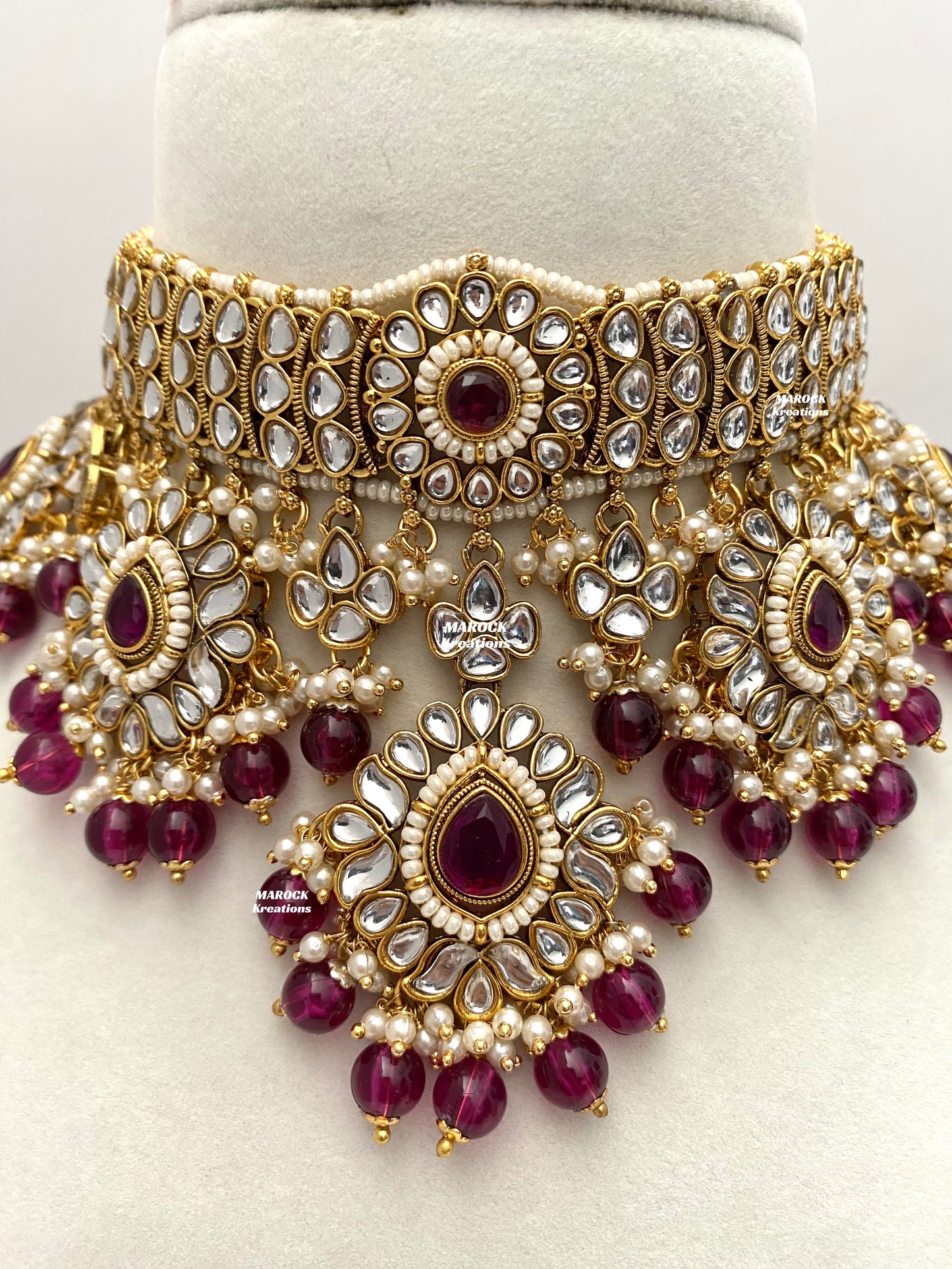 Bhavika Premium Quality Kundan choker/Necklace set