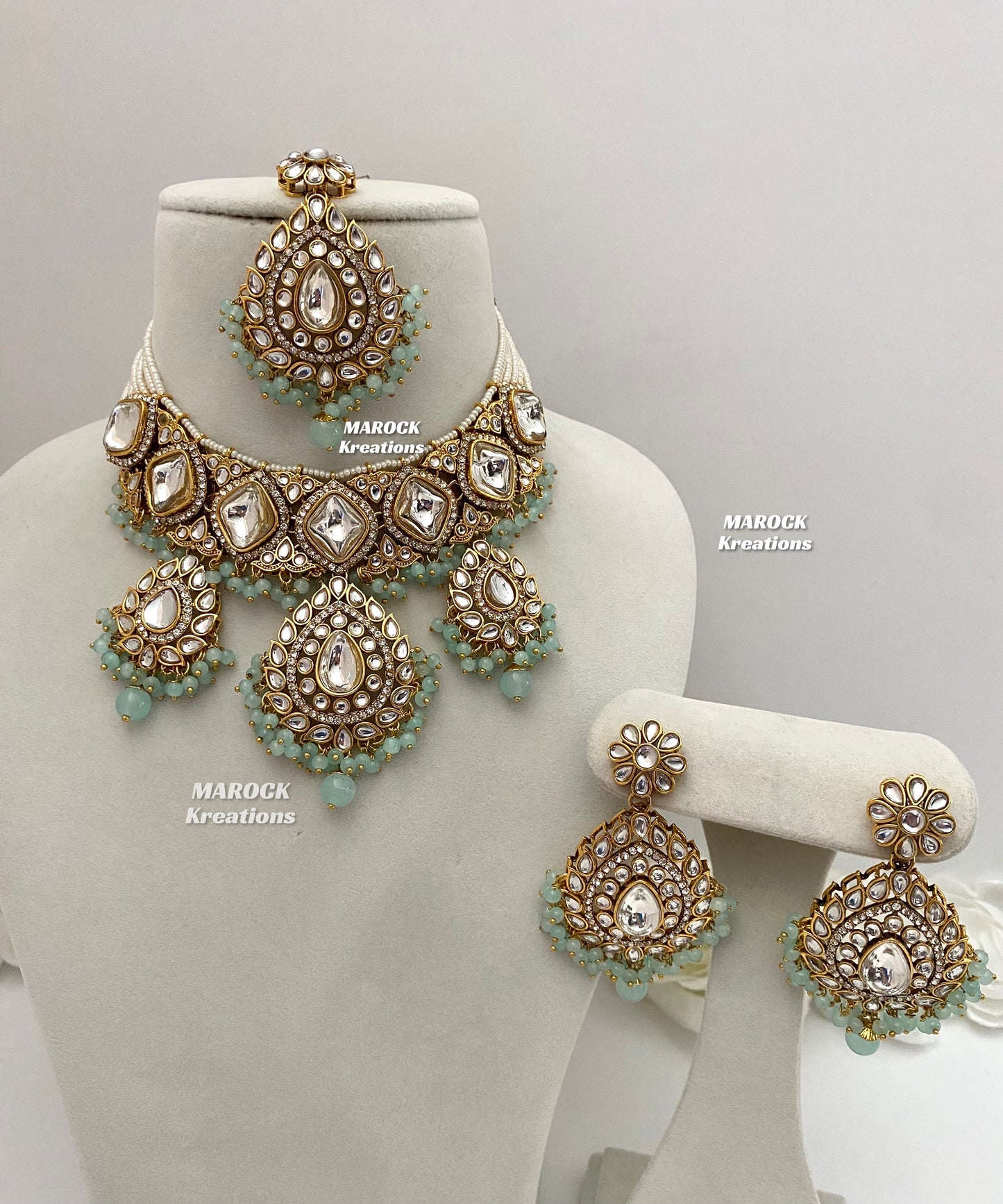 Rahila Premium quality Kundan Statement Choker/Necklace Set